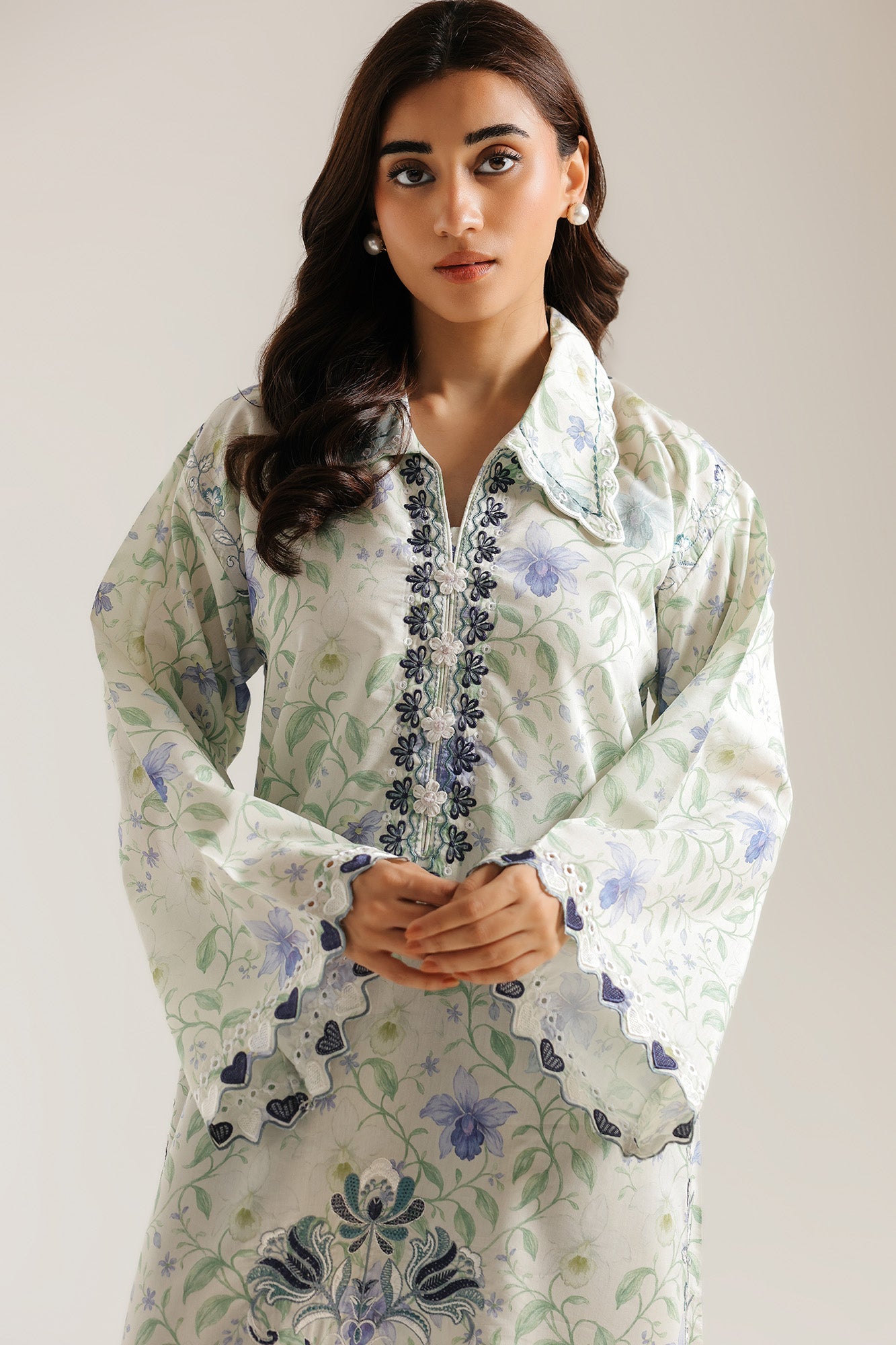 EMBROIDERED KAFTAN (E4472/103/115)