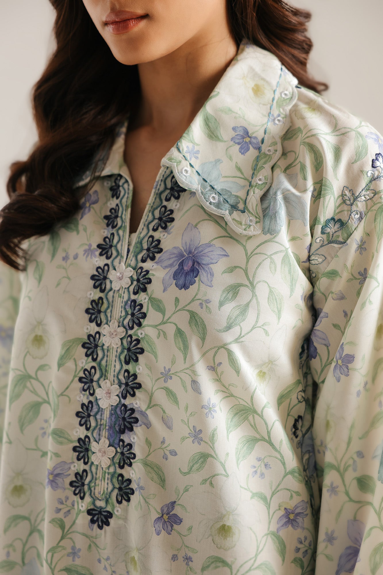 EMBROIDERED KAFTAN (E4472/103/115)