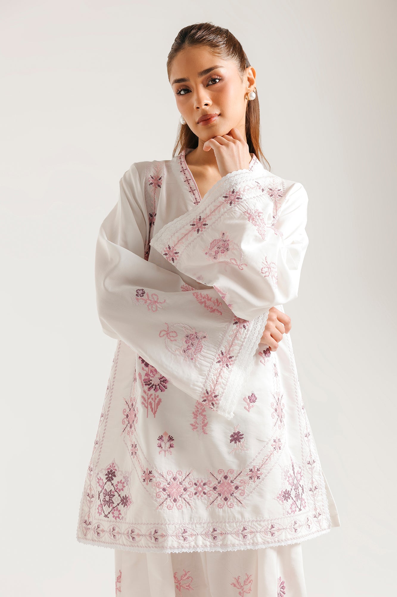 EMBROIDERED SUIT (E4481/103/003)