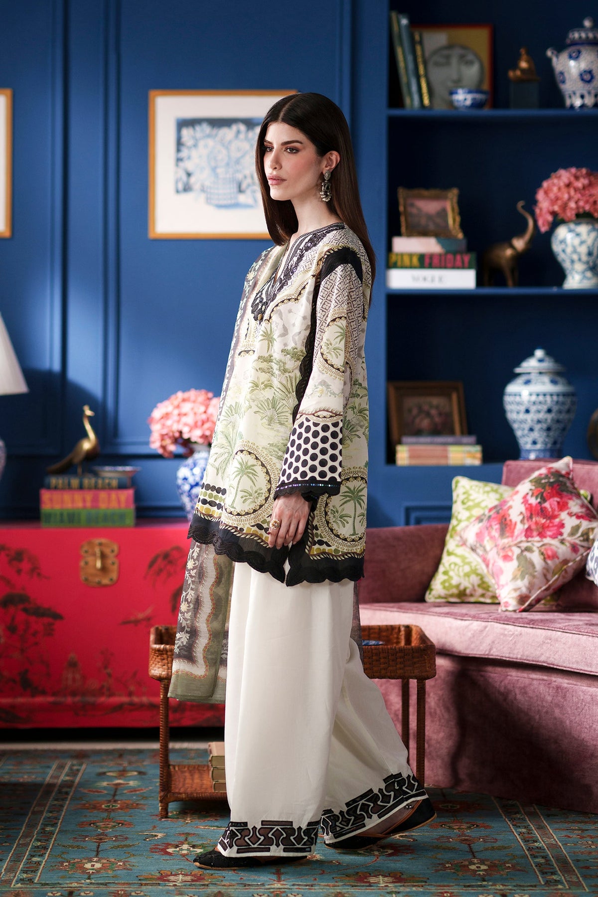 EMBROIDERED SUIT (E4485/103/002)