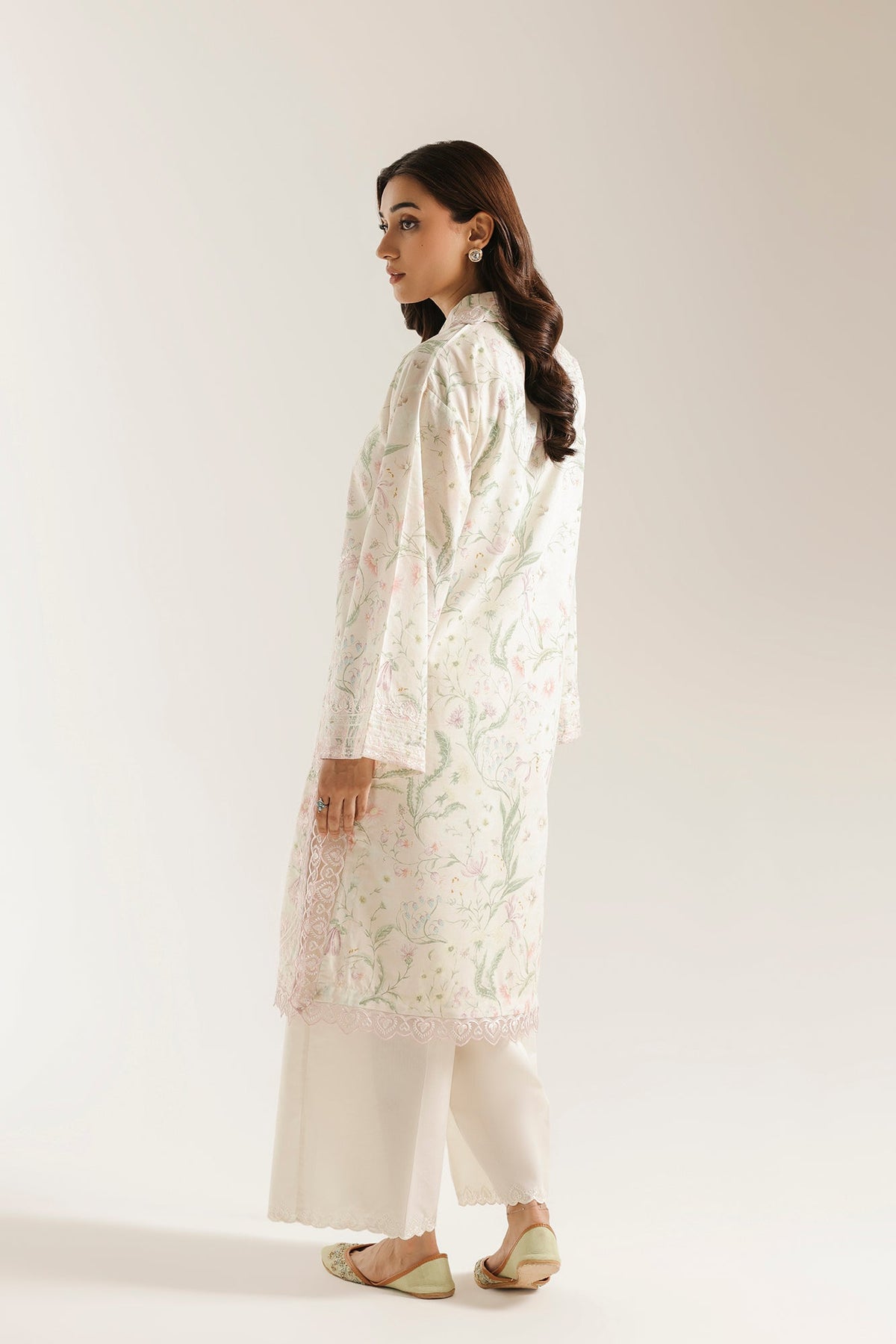 Ethnic