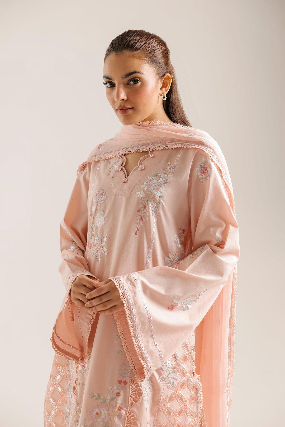 EMBROIDERED SUIT (E4540/103/215)