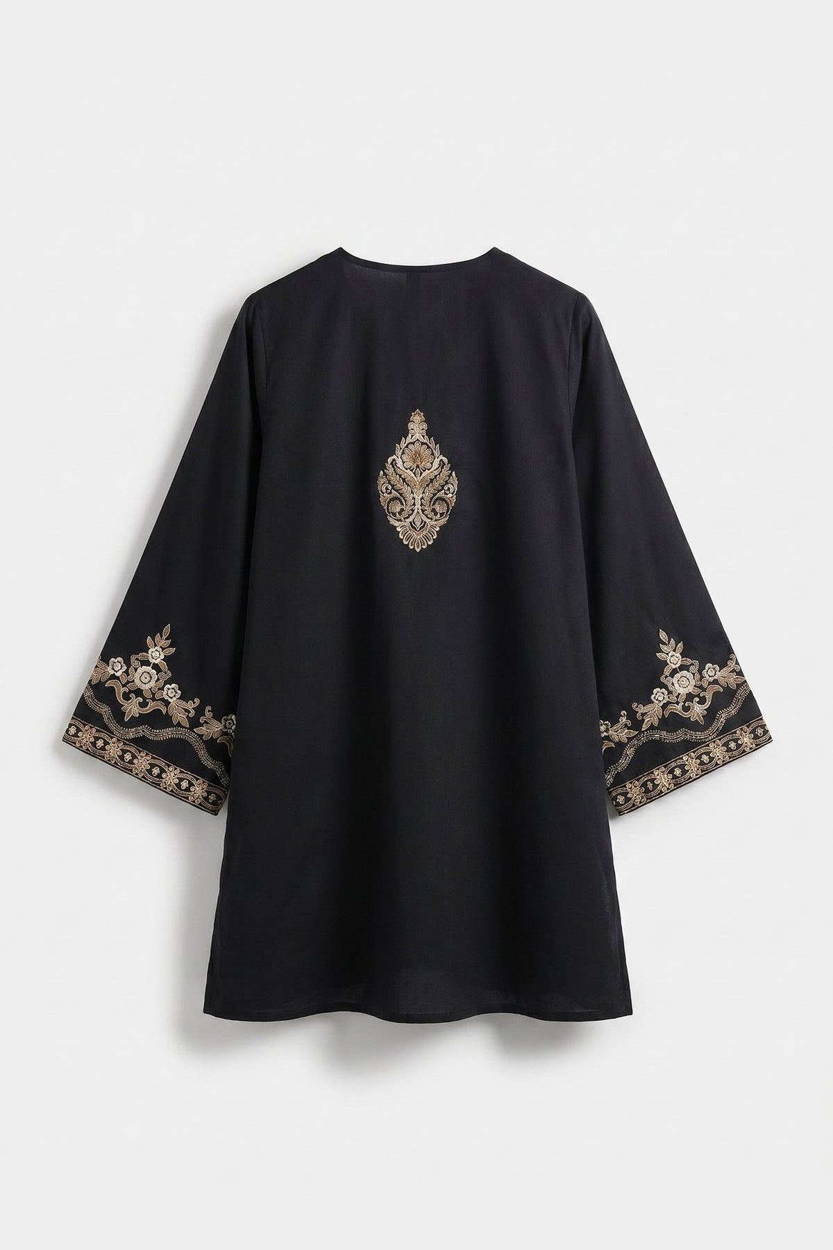 EMBROIDERED SUIT (E4552/103/901)