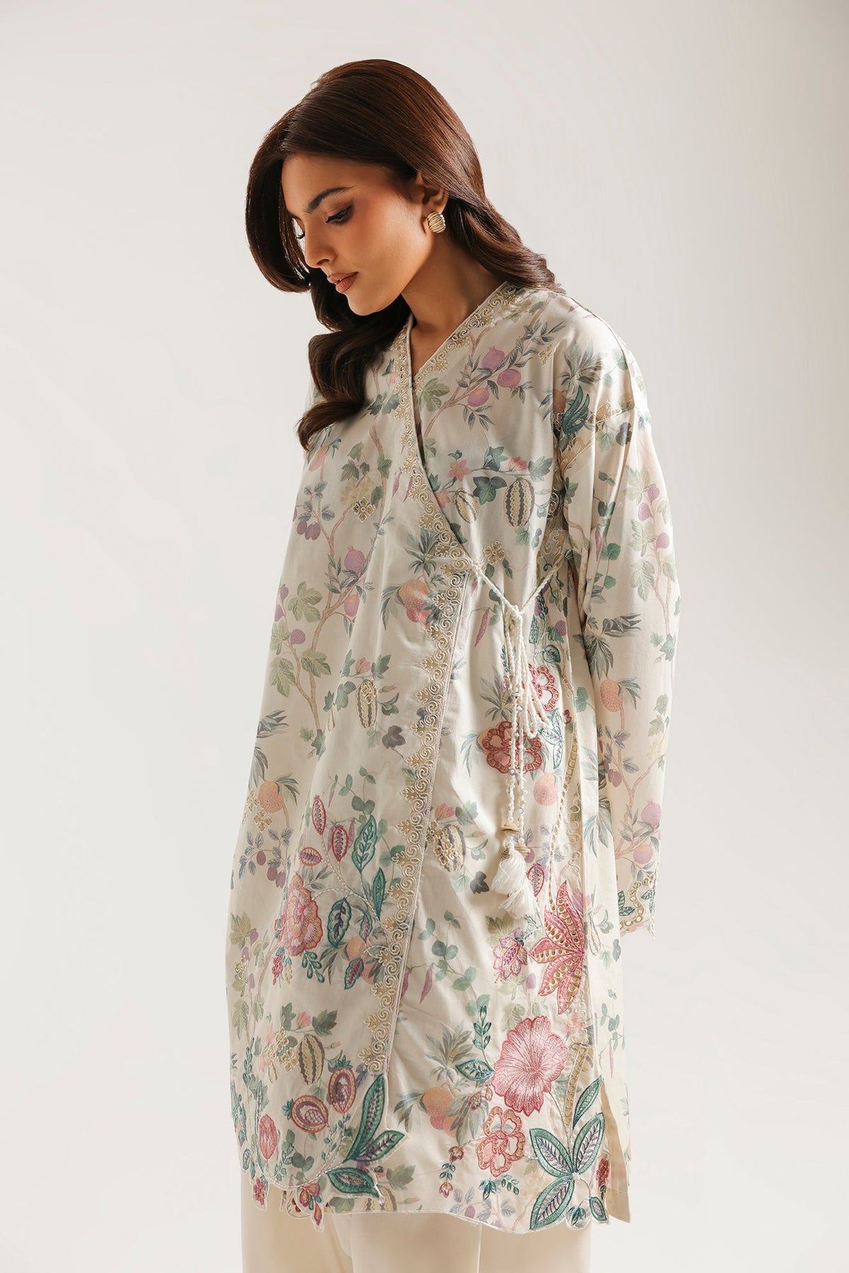 EMBROIDERED SUIT (E4553/103/003)