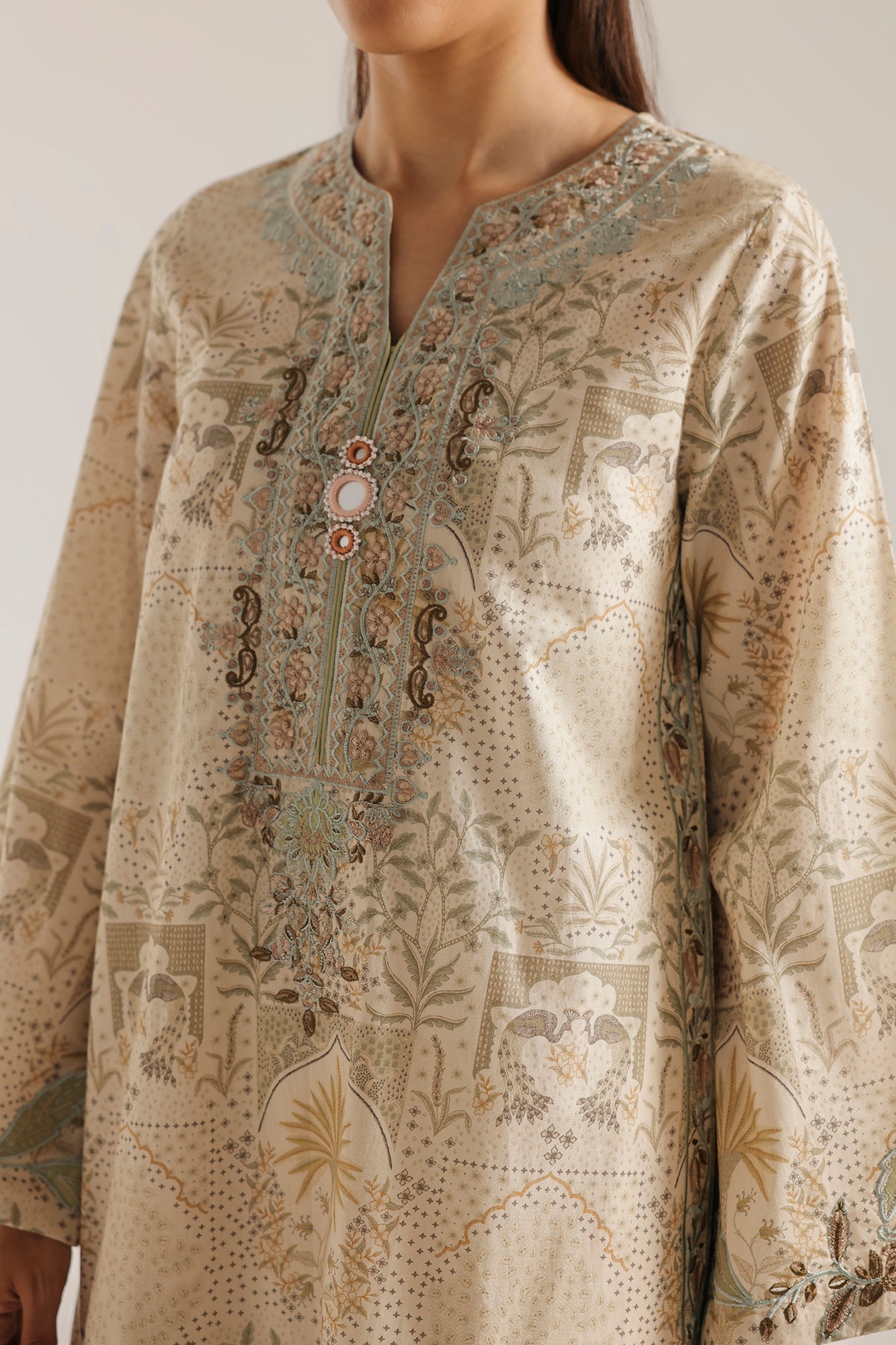 EMBROIDERED SUIT (E4558/103/814)