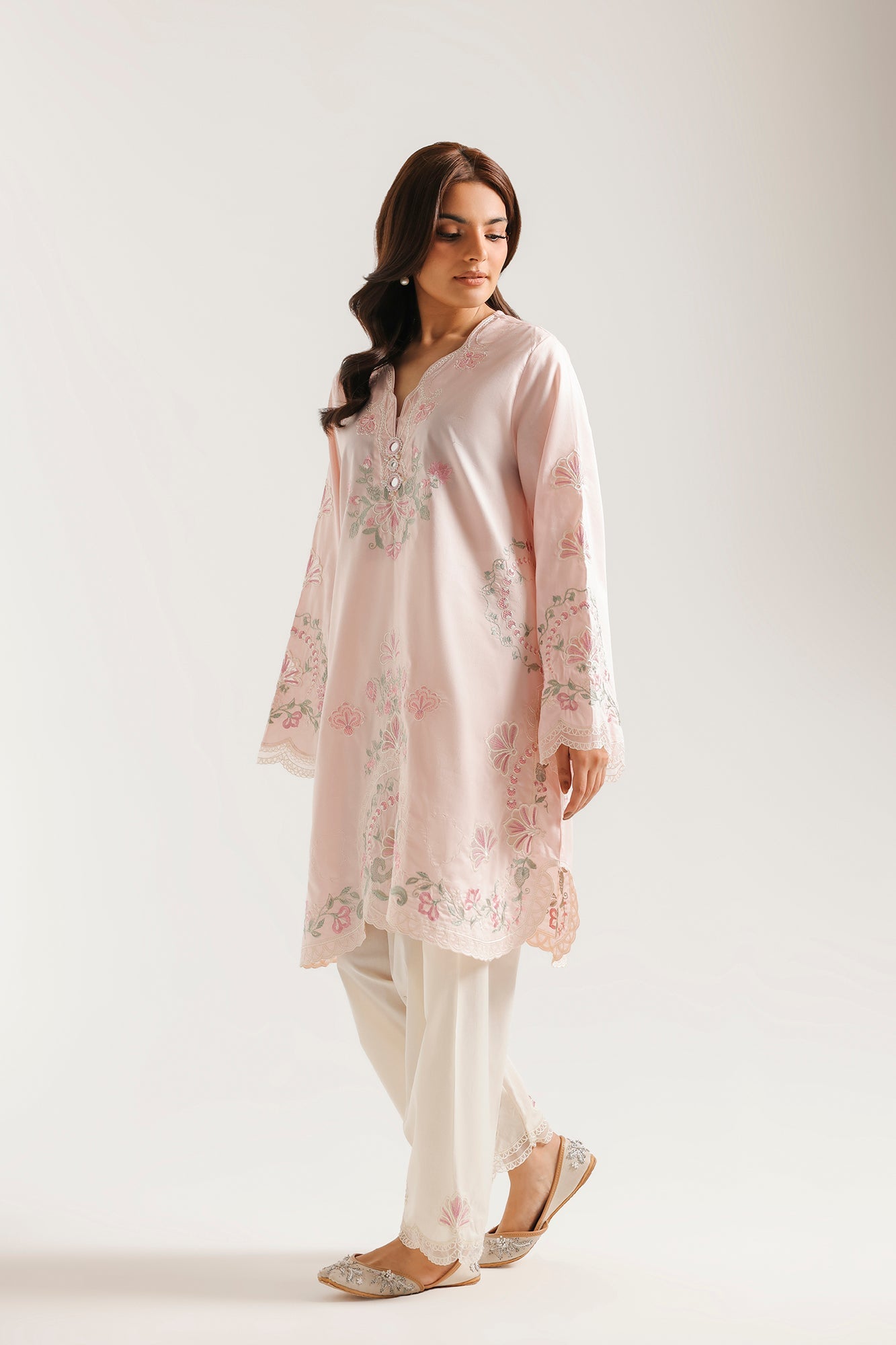EMBROIDERED SUIT (E4604/103/426)