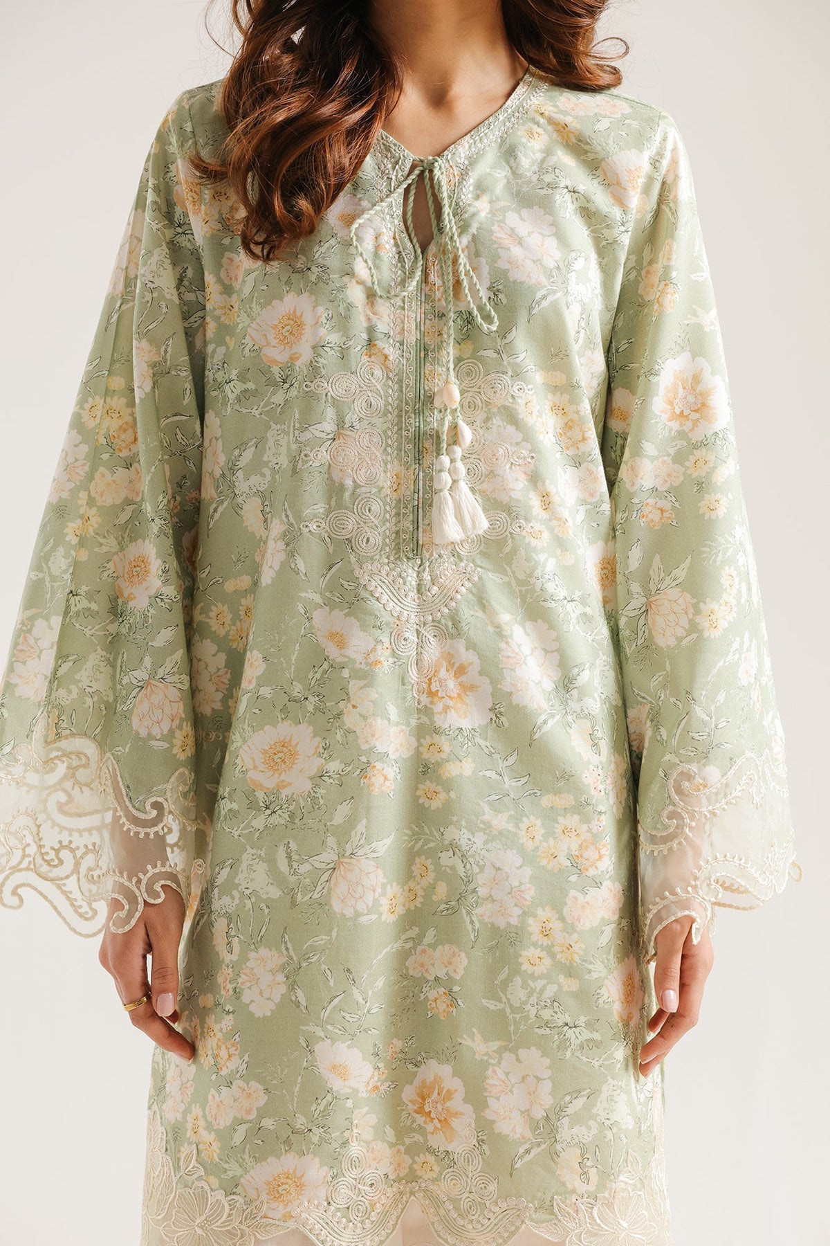 EMBROIDERED SUIT (E4624/103/127)
