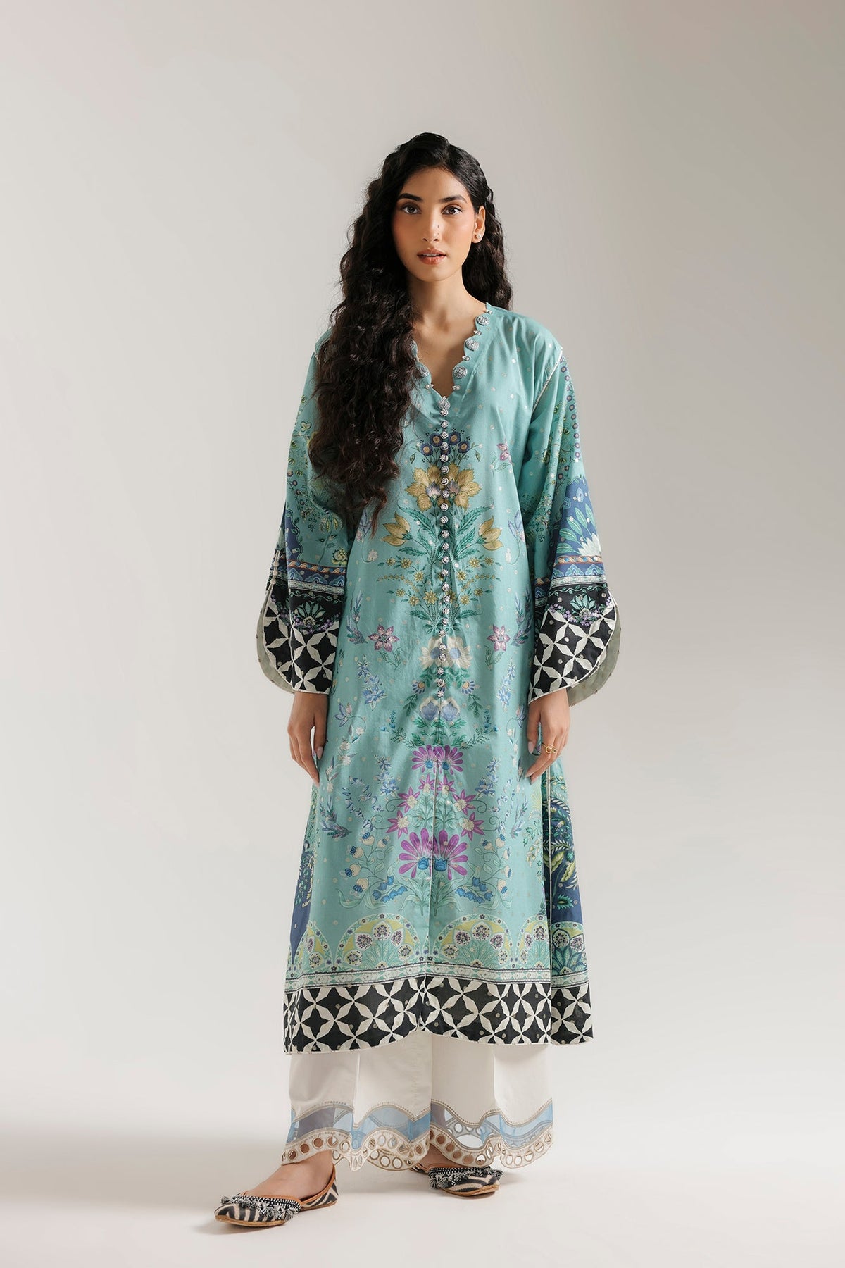 EMBROIDERED SUIT (E4705-103-635)