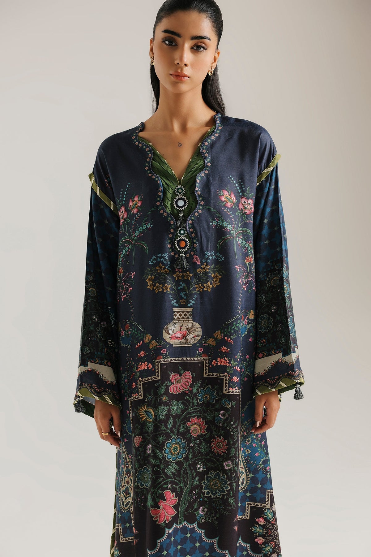 EMBROIDERED KAFTAN (E4708-103-619)