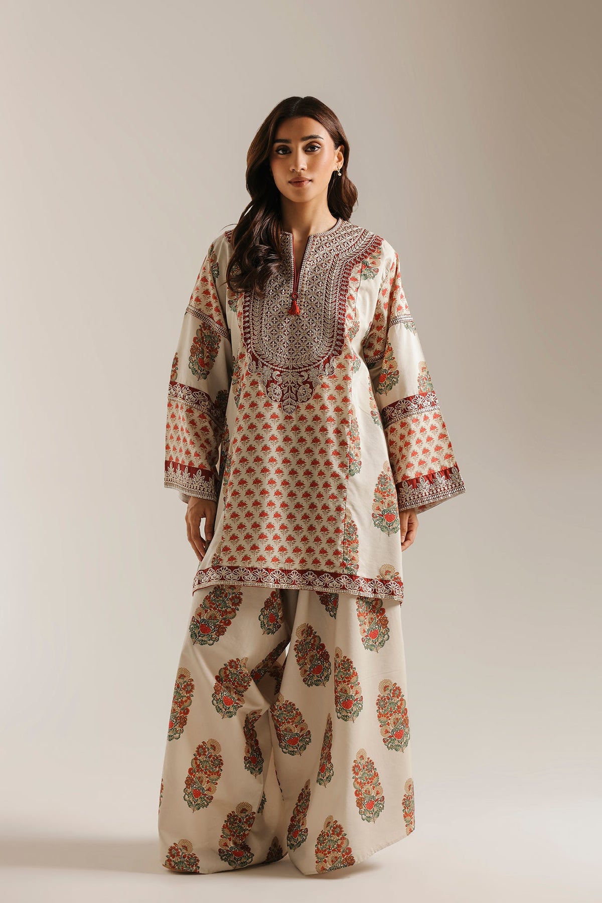 EMBROIDERED SUIT (E4715-103-004)