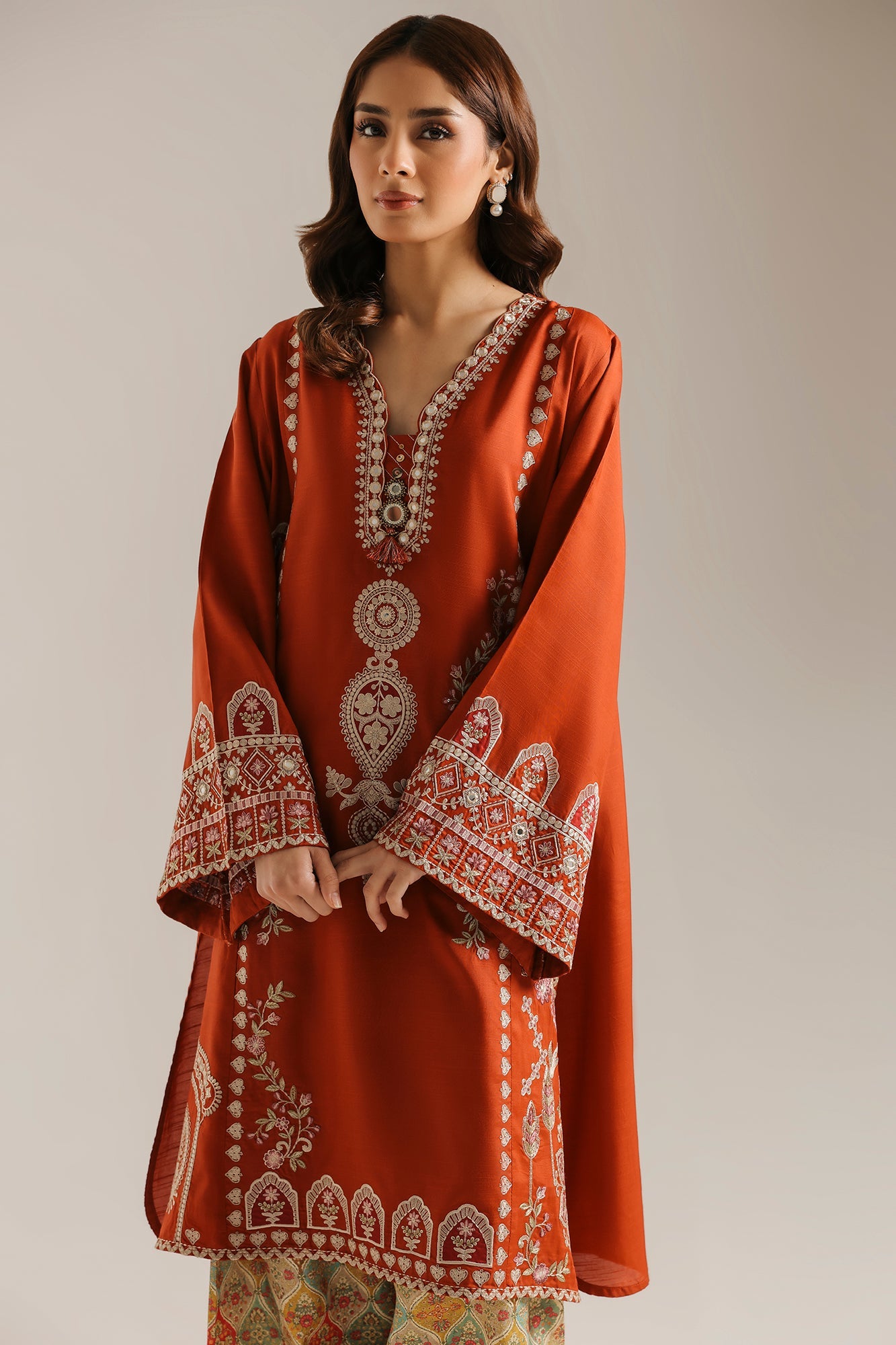 EMBROIDERED SUIT (E4728-103-320)