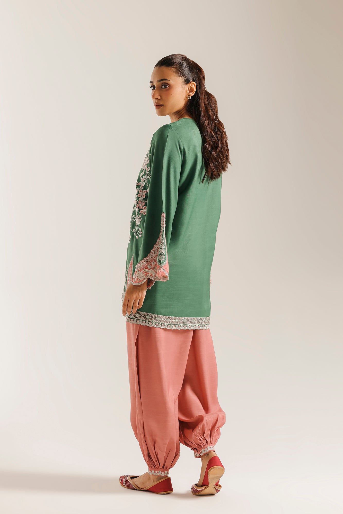 EMBROIDERED SUIT (E4736-103-122)