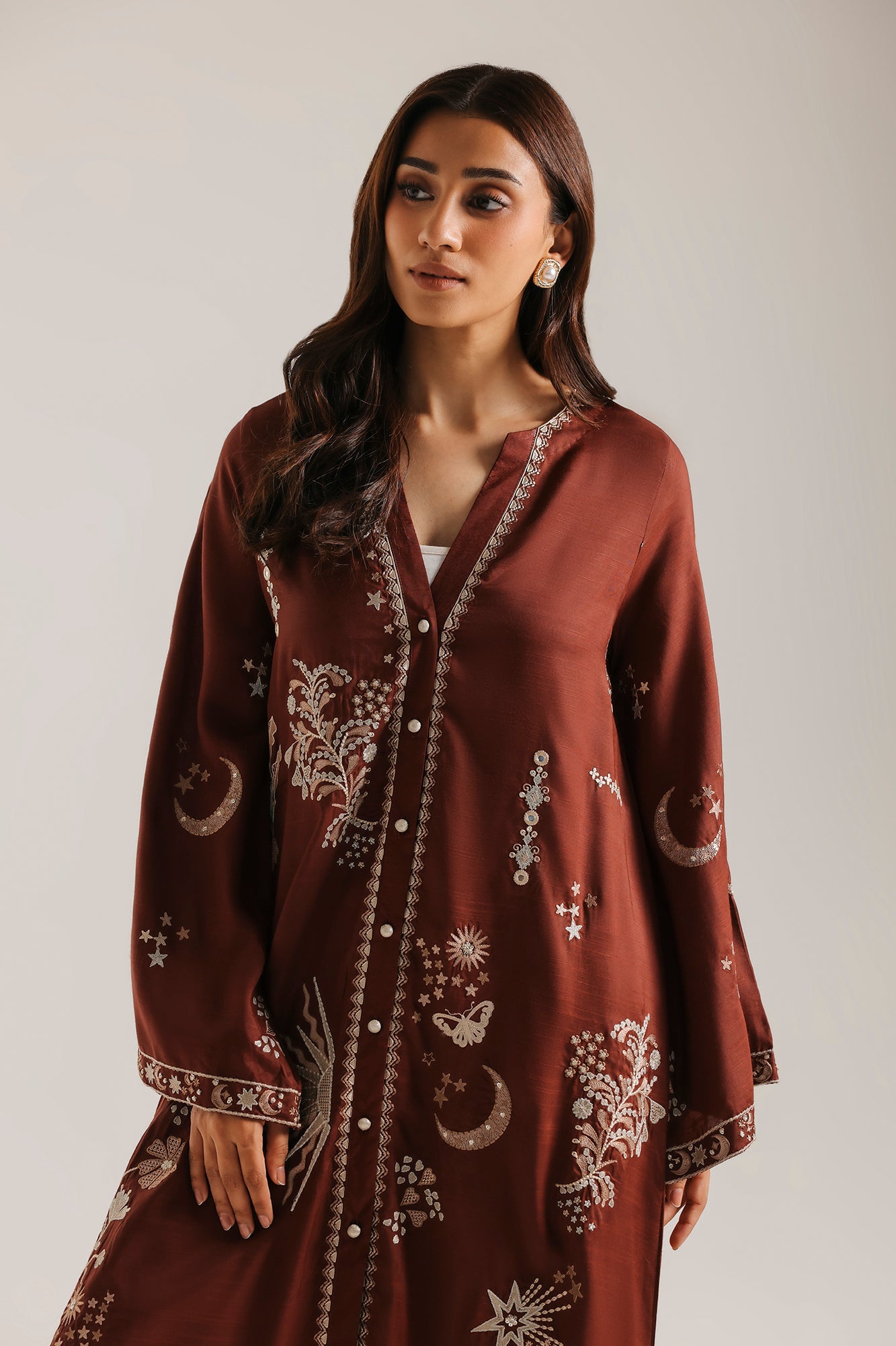 EMBROIDERED SUIT (E4741/103/801)