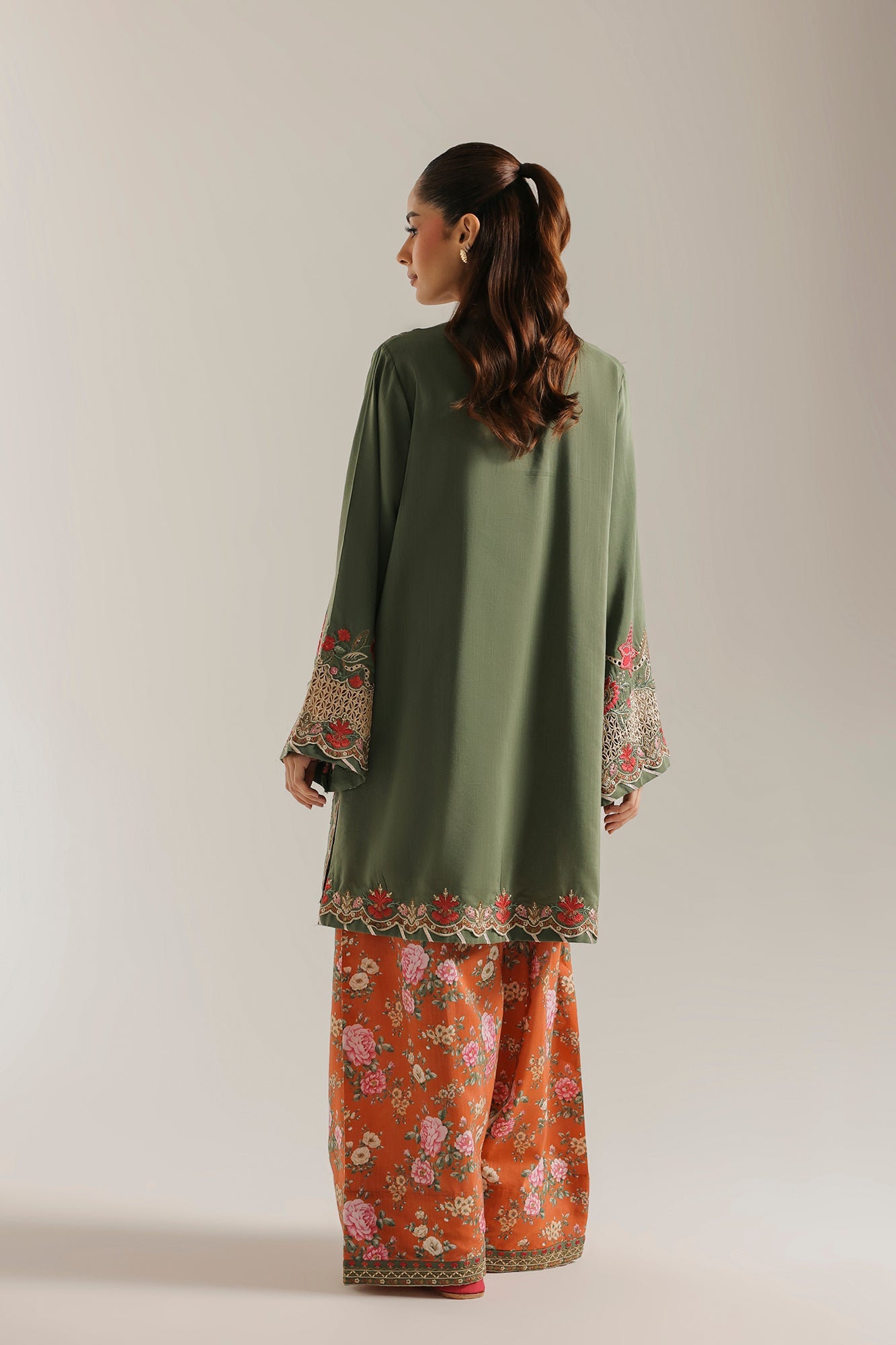 EMBROIDERED SUIT (E4748-103-121)
