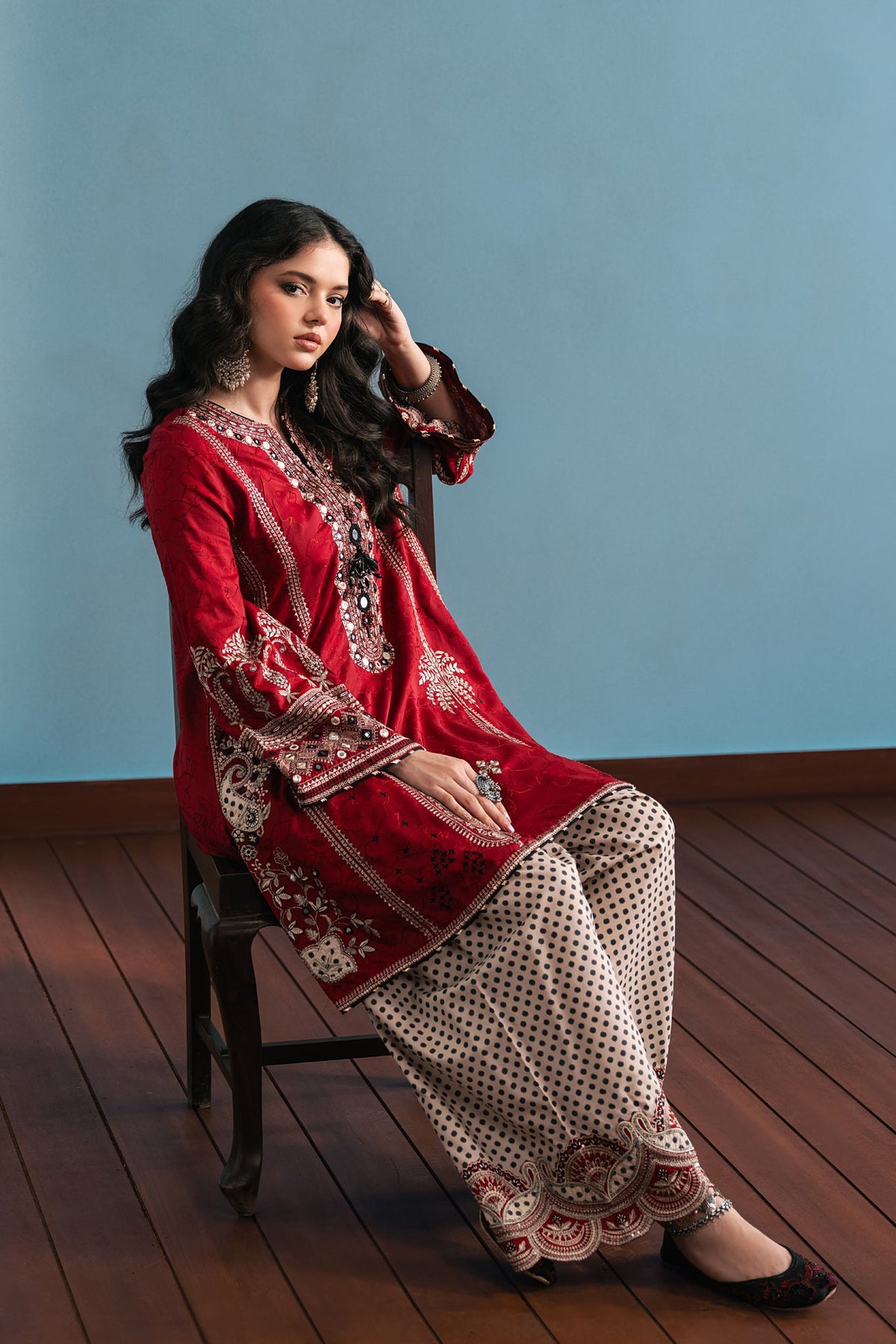 EMBROIDERED SUIT (E4752-103-415)
