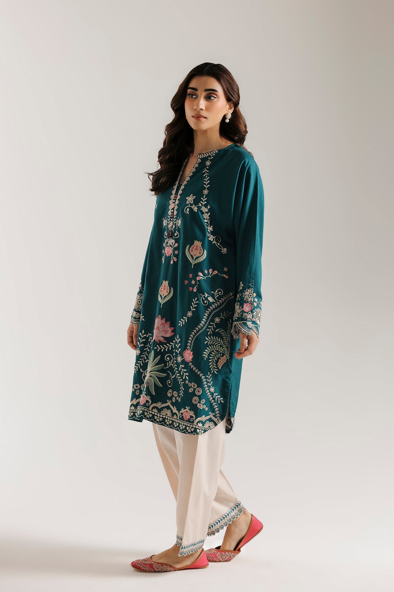 EMBROIDERED SUIT (E4761-103-705)