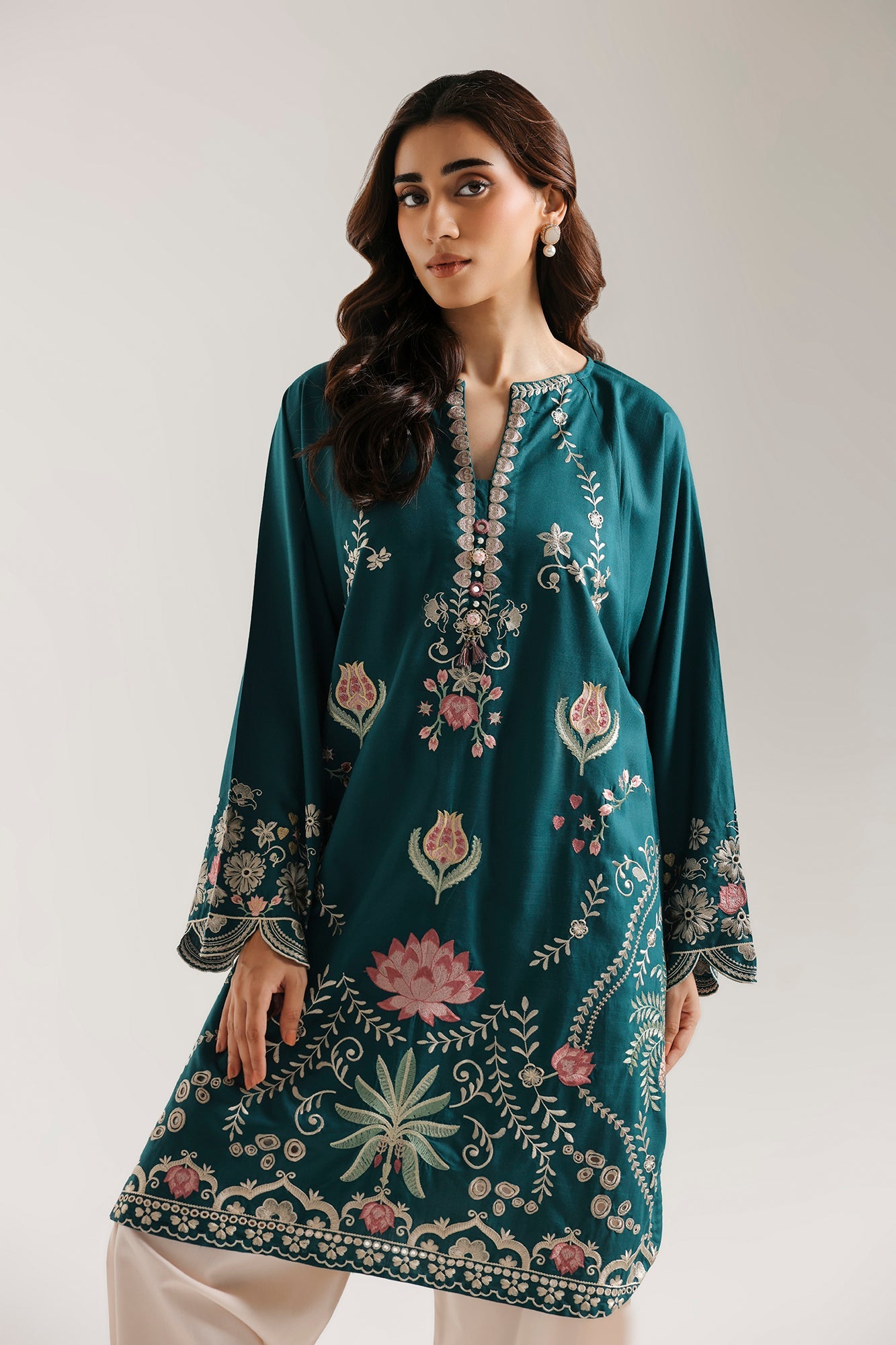 EMBROIDERED SUIT (E4761-103-705)