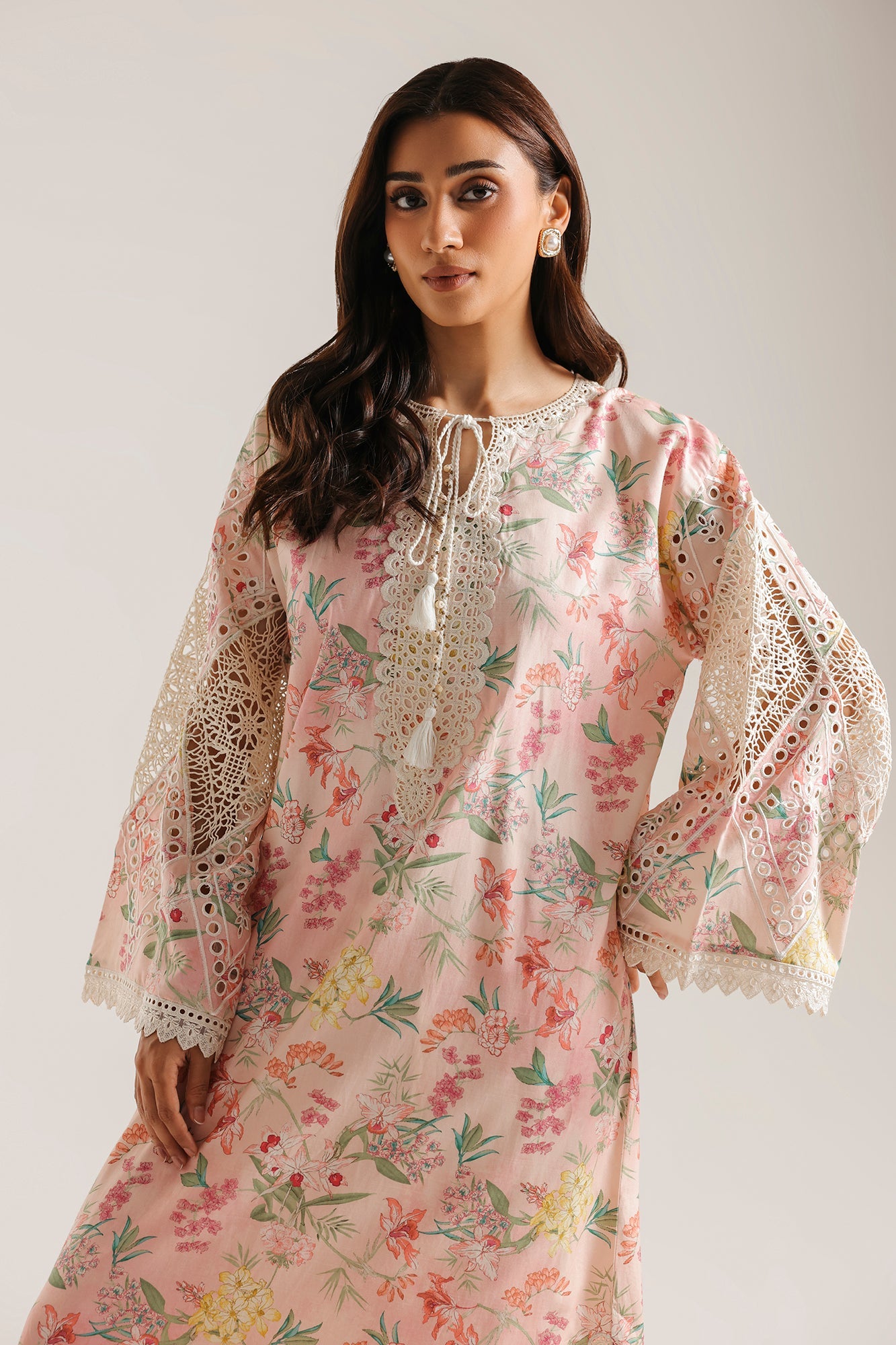 EMBROIDERED SUIT (E4762/103/315)