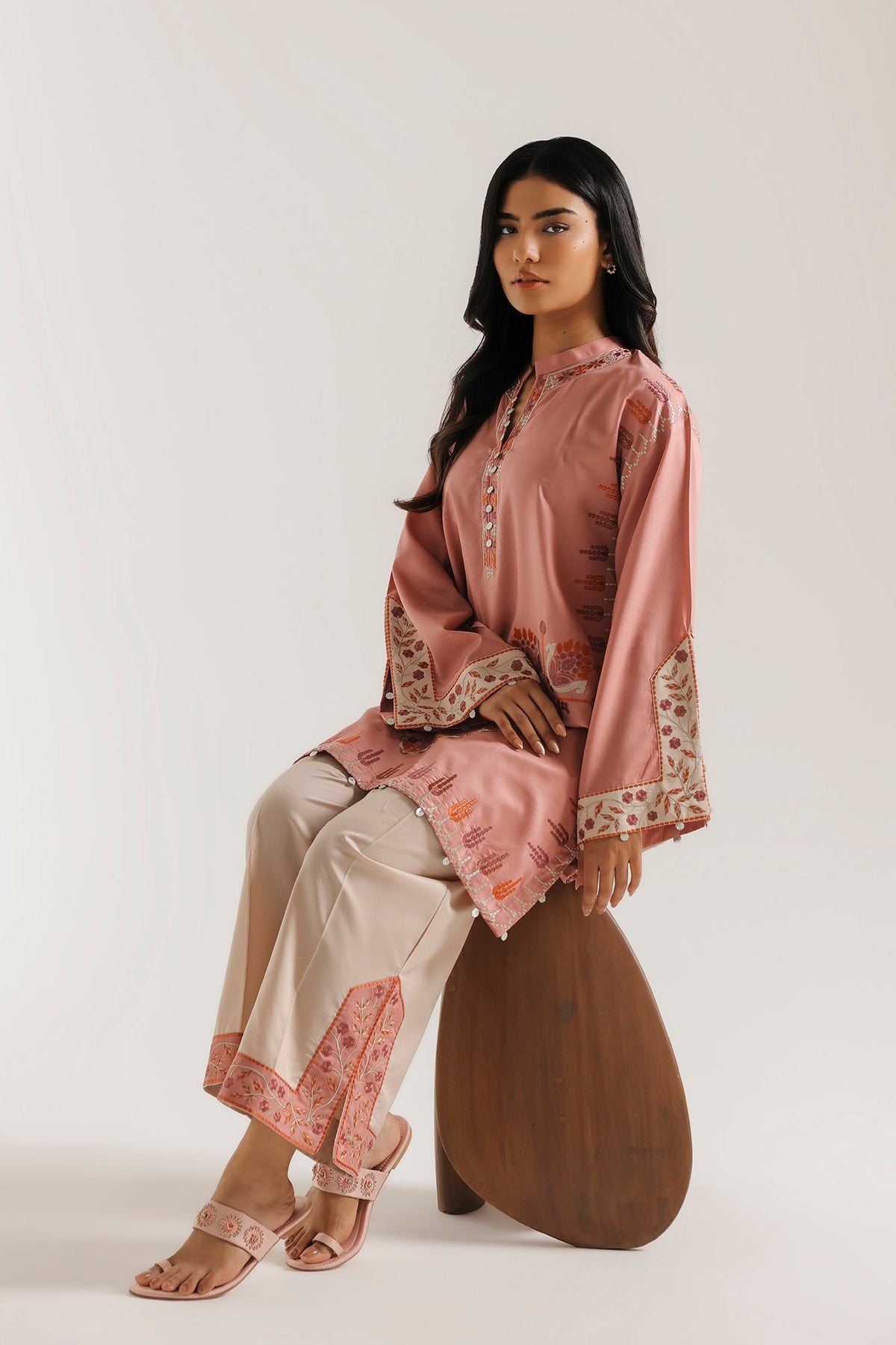 EMBROIDERED SUIT (E4773-103-328)