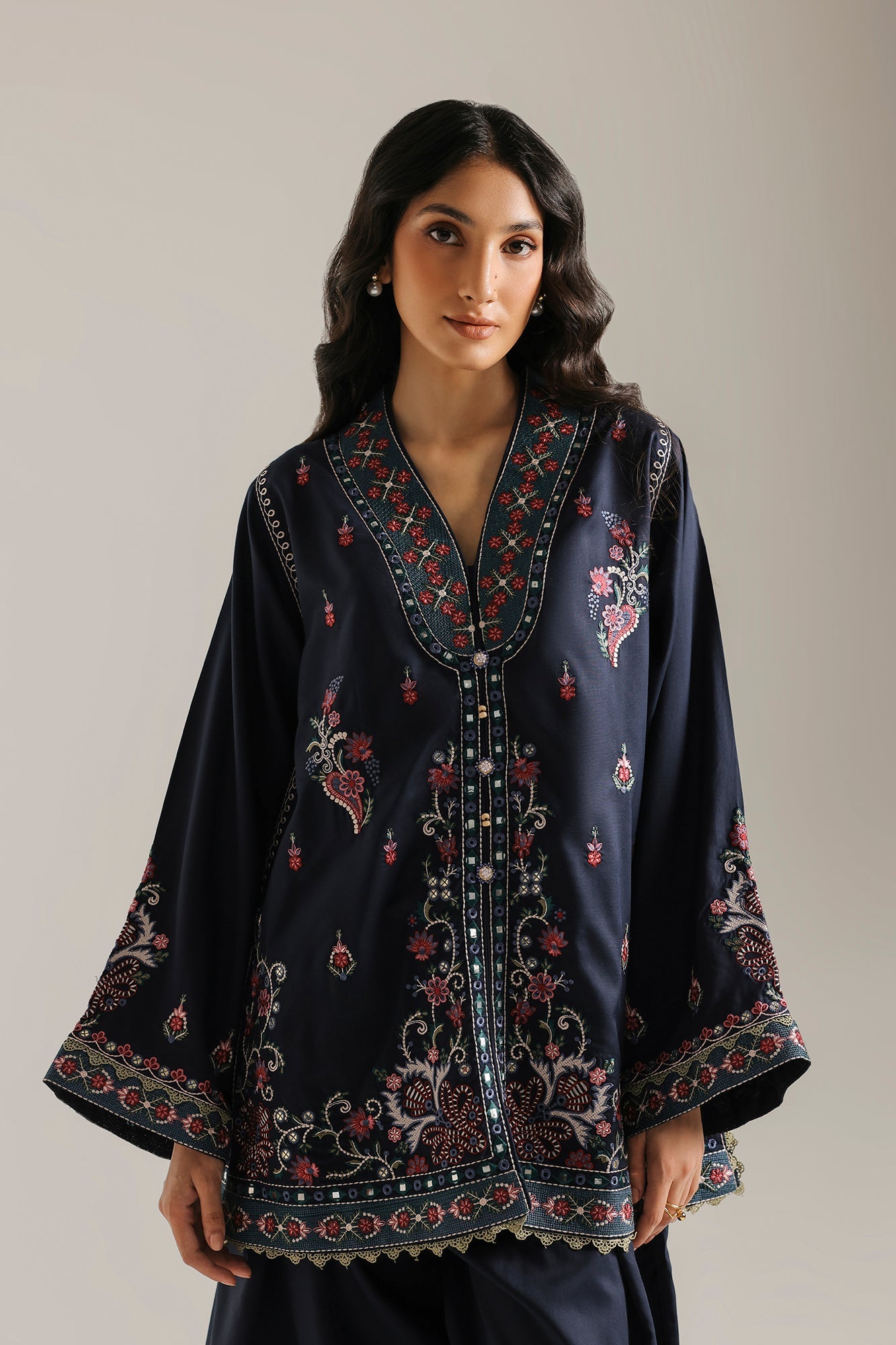 EMBROIDERED SUIT (E4776-103-620)