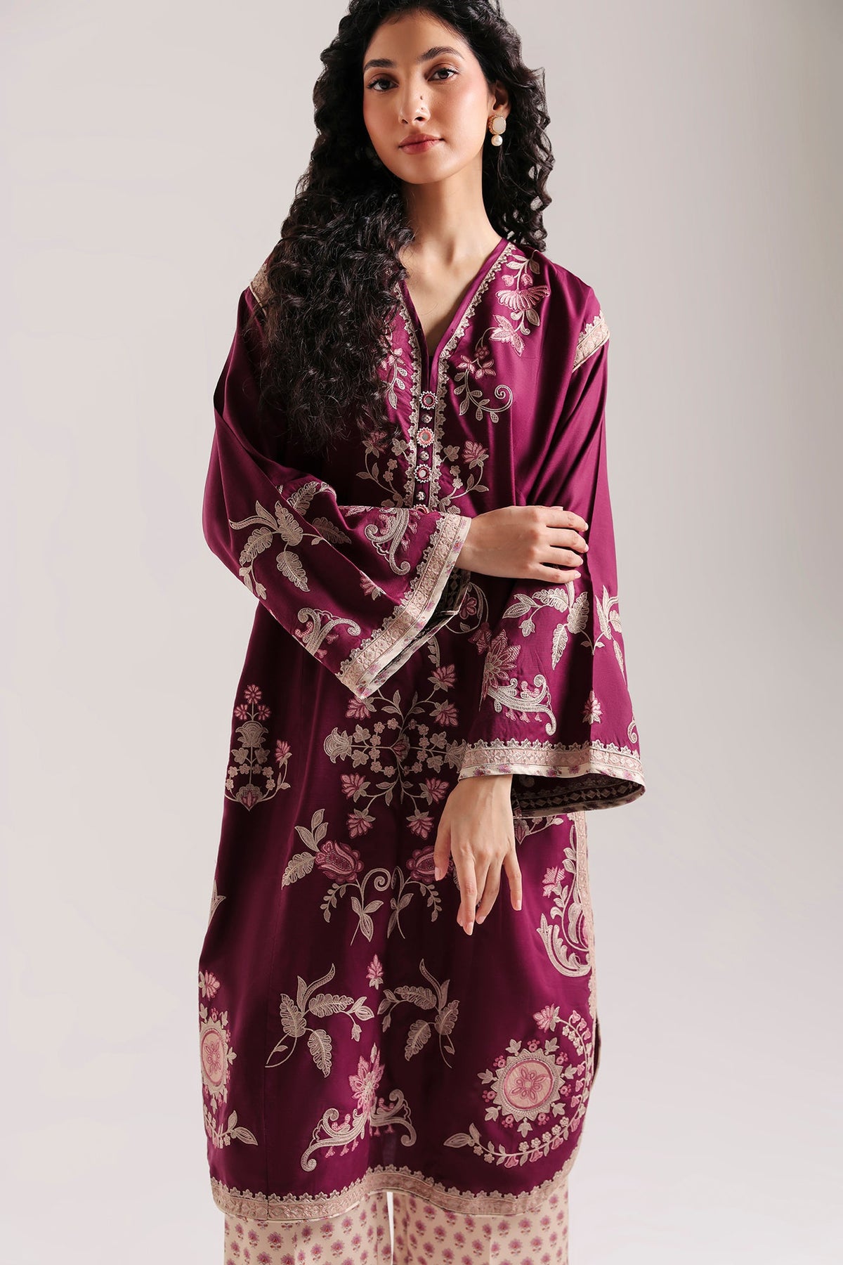 EMBROIDERED SUIT (E4778-103-522)