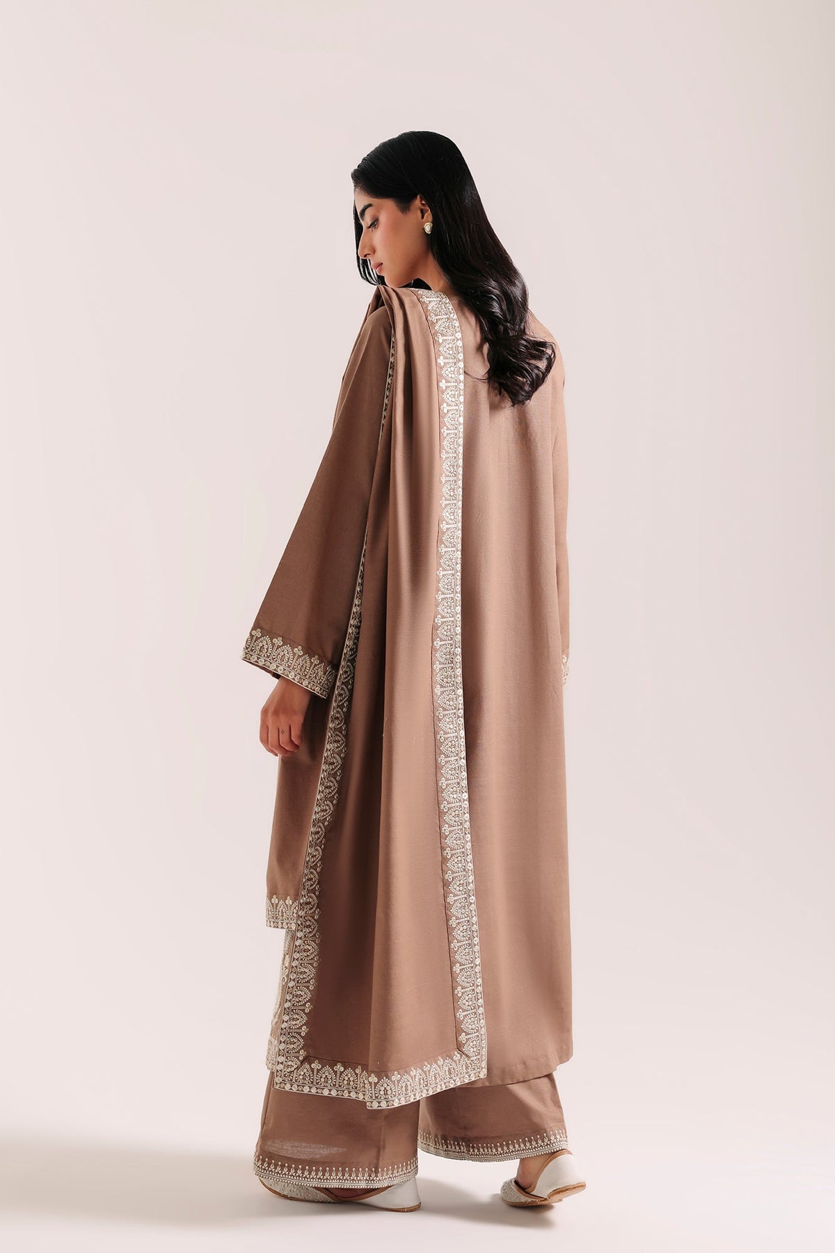 EMBROIDERED SUIT (E4784-103-804)