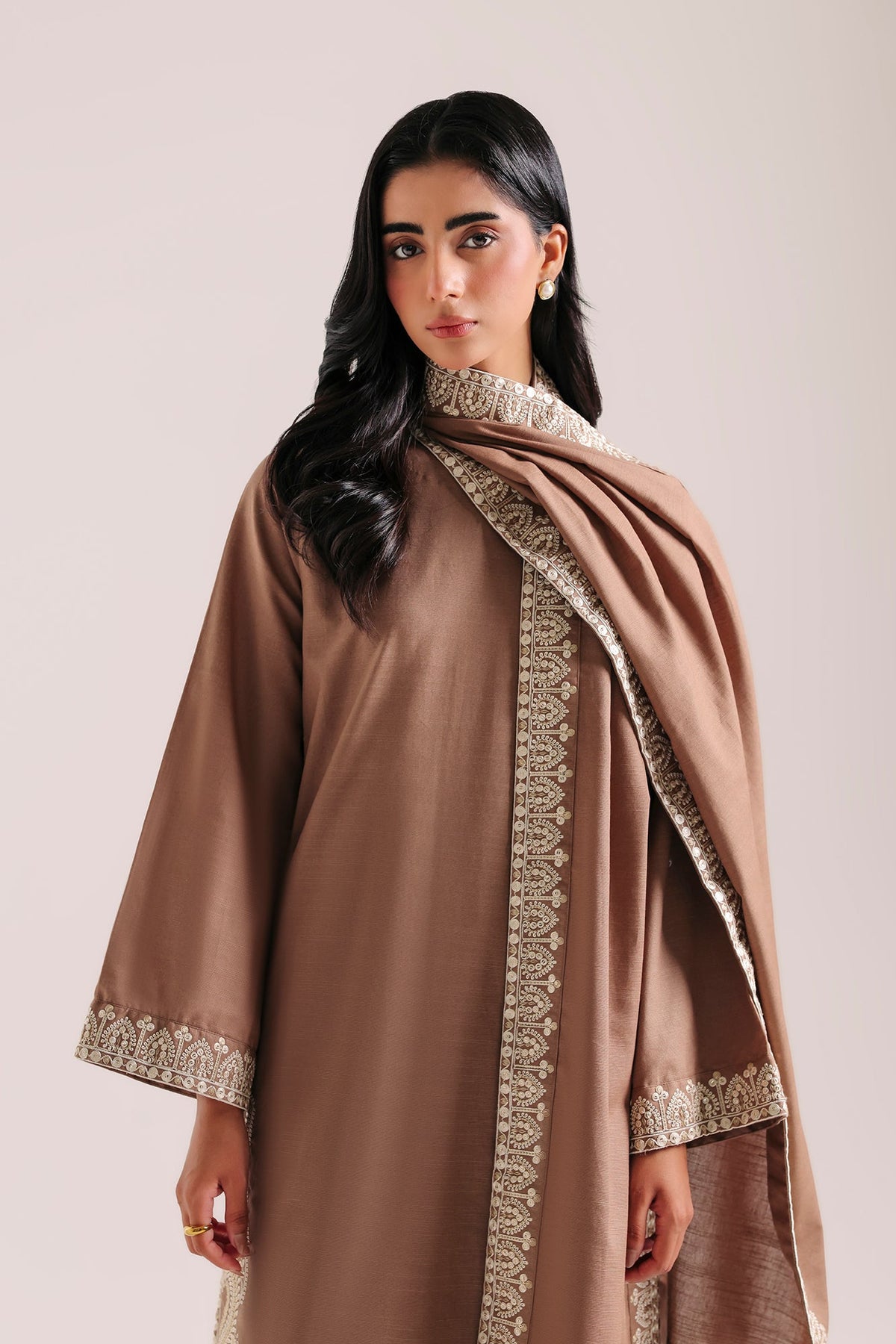 EMBROIDERED SUIT (E4784-103-804)