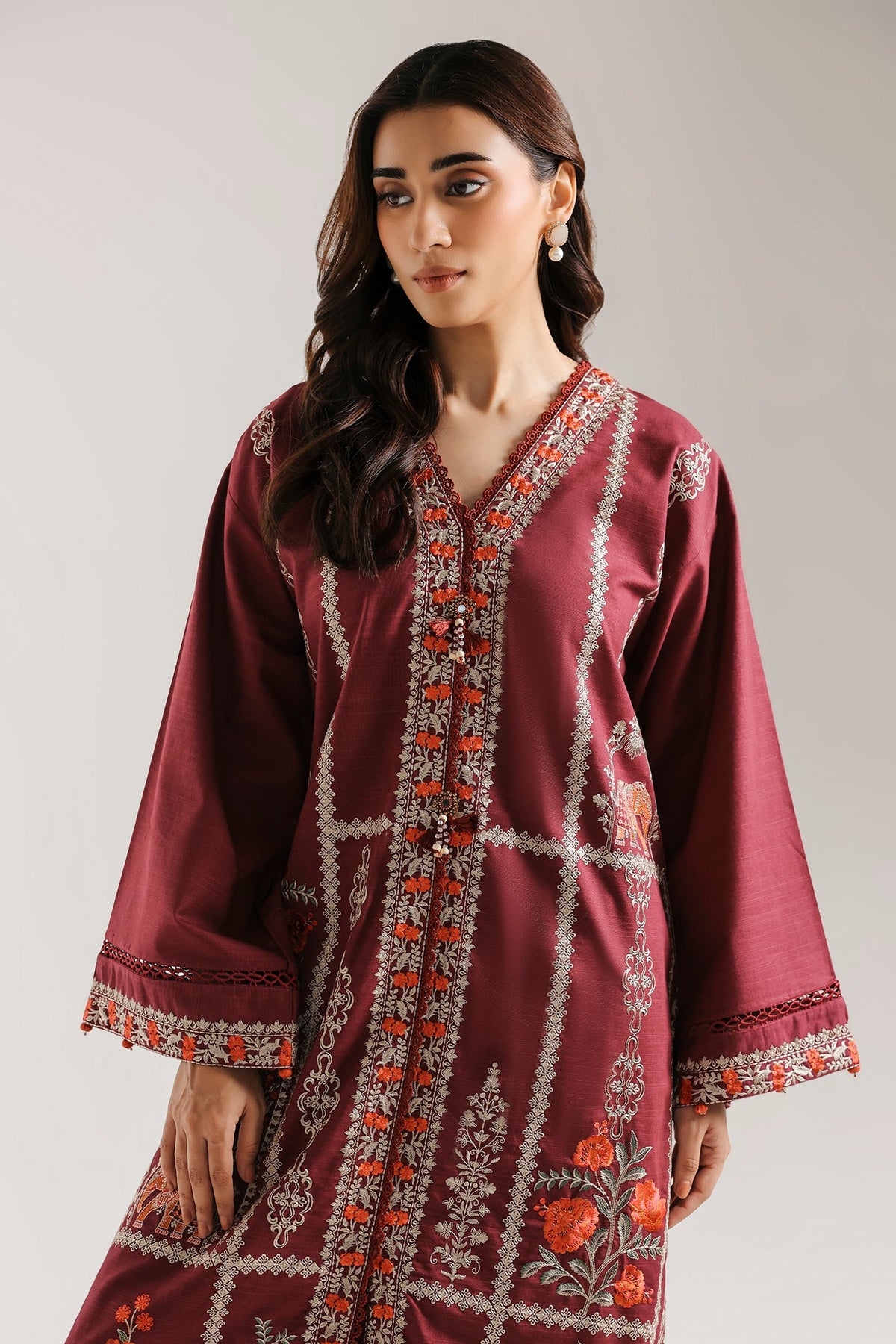 EMBROIDERED SUIT (E4789-103-519)