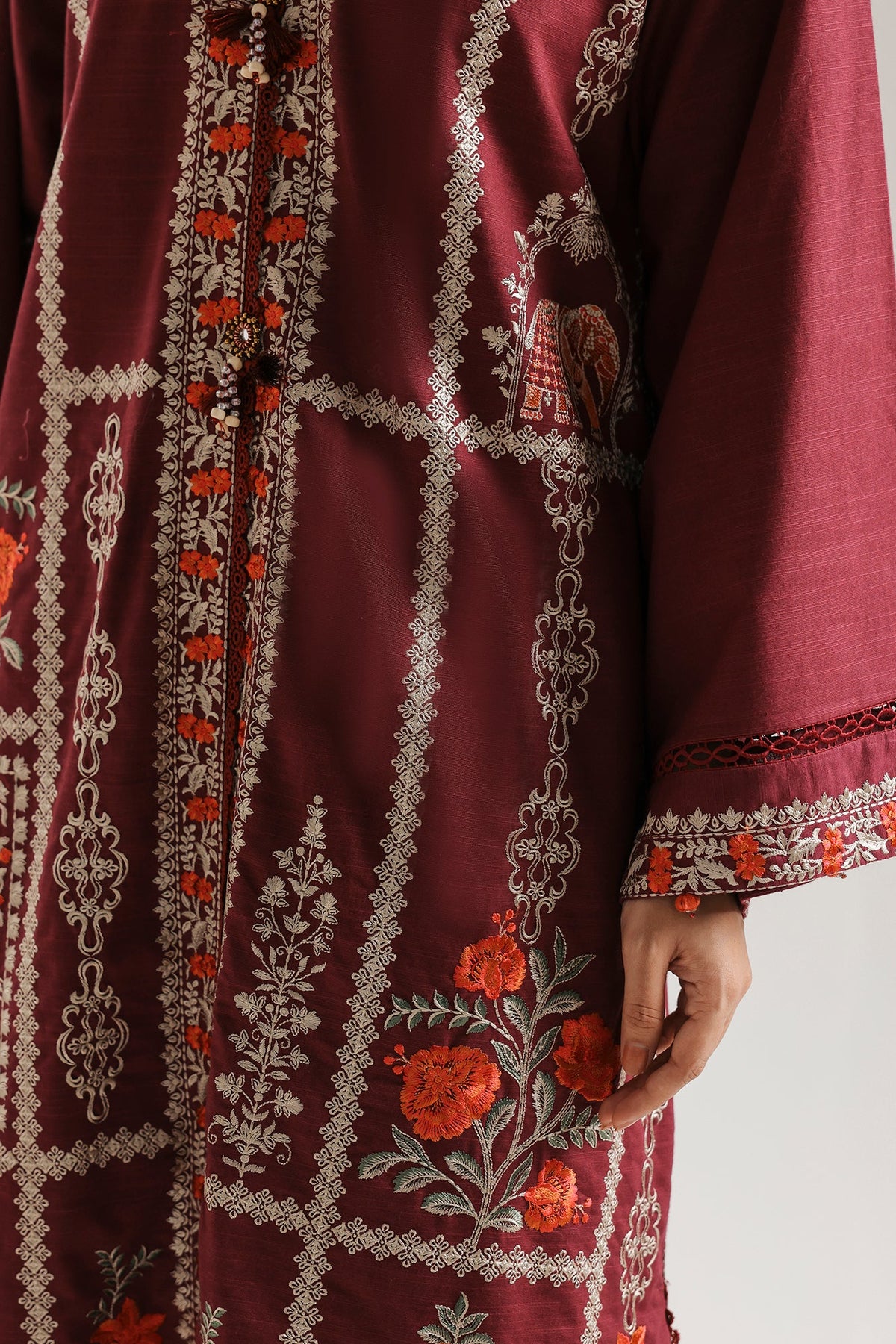 EMBROIDERED SUIT (E4789-103-519)