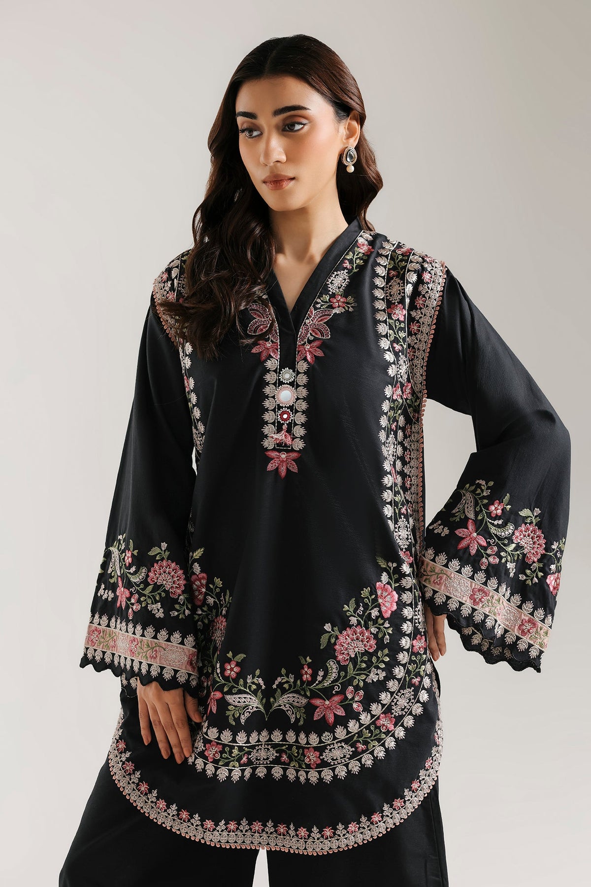 EMBROIDERED SUIT (E4790-103-901)