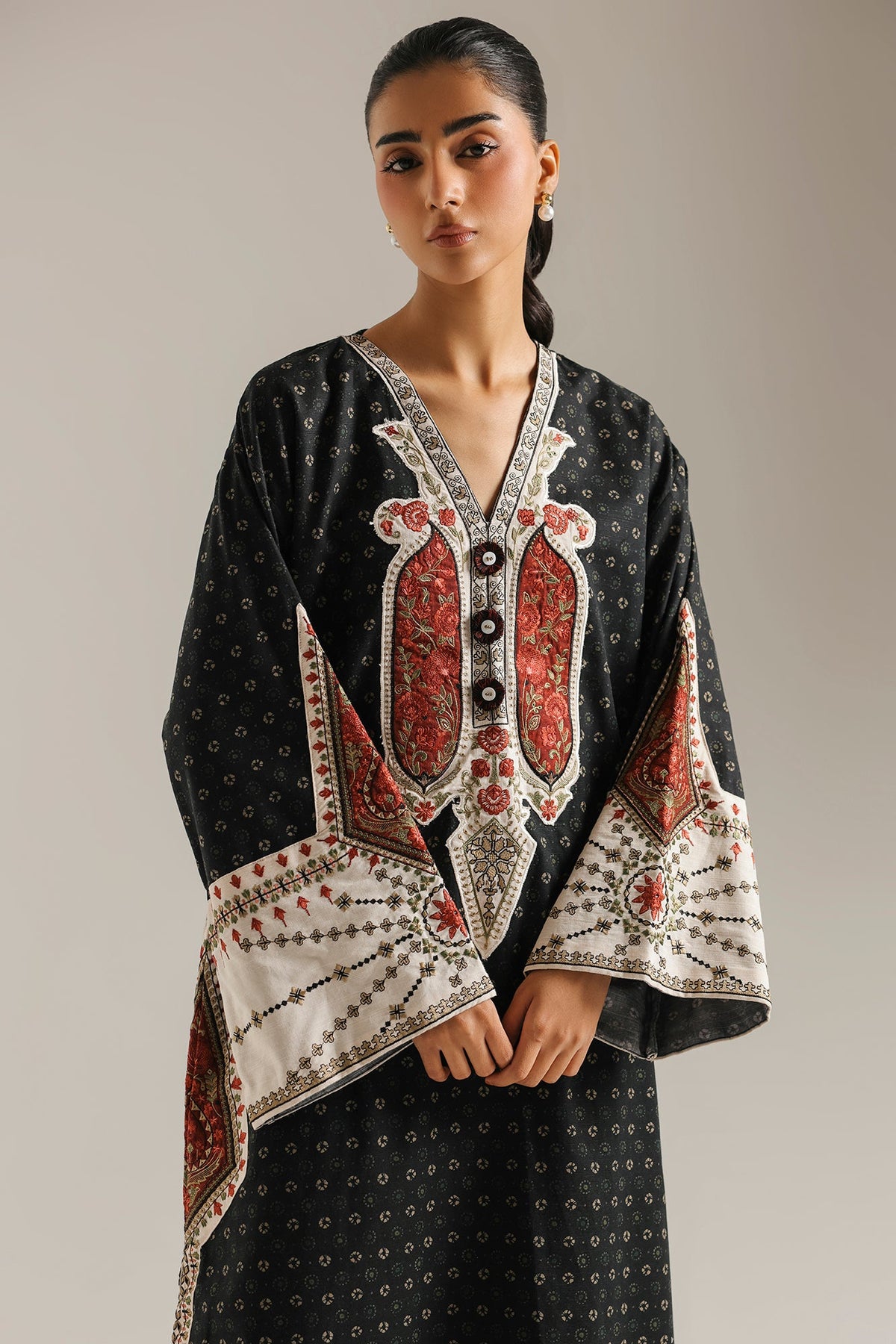 EMBROIDERED SUIT (E4797-103-901)