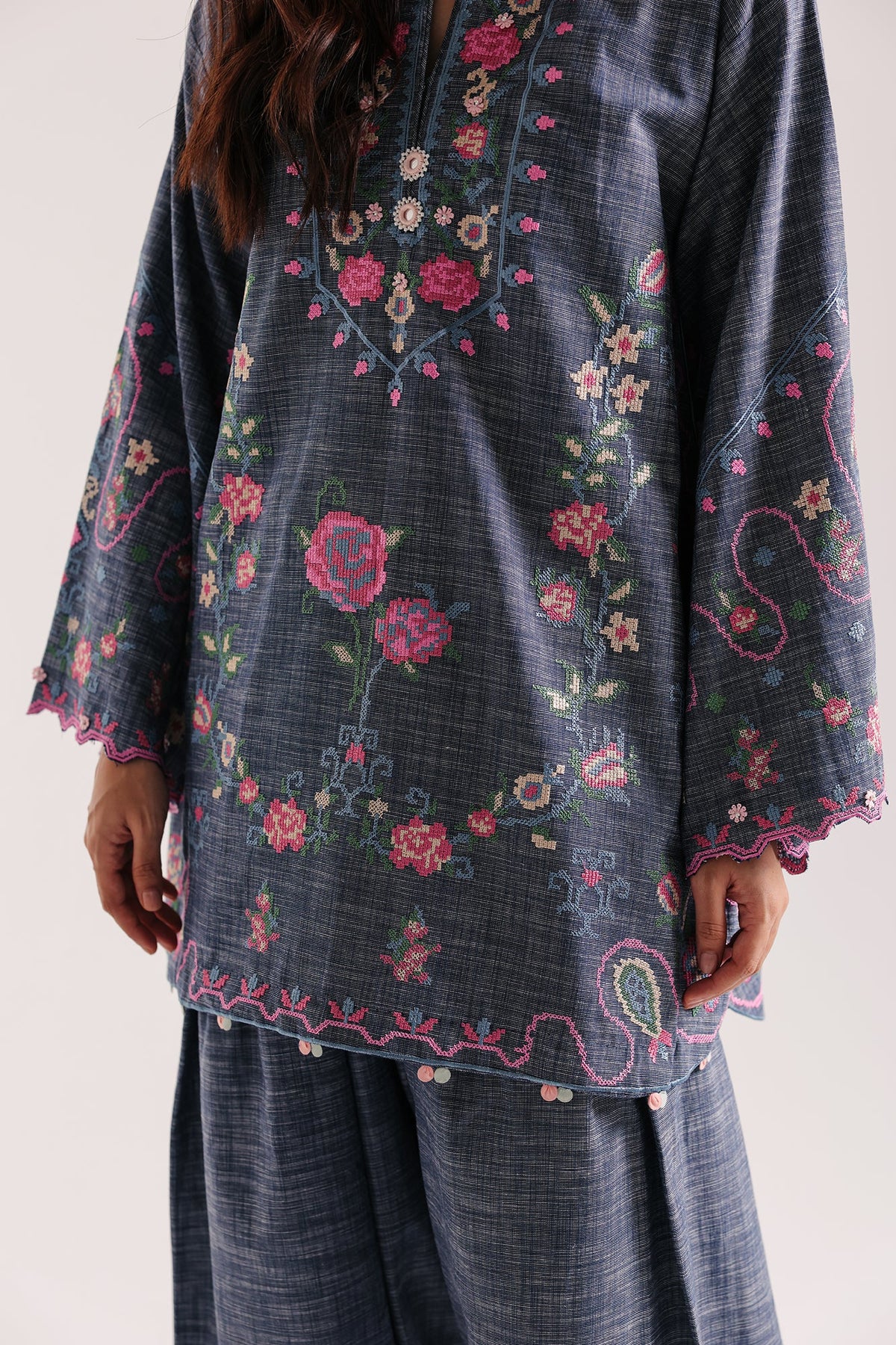 EMBROIDERED SUIT (E4801-103-912)