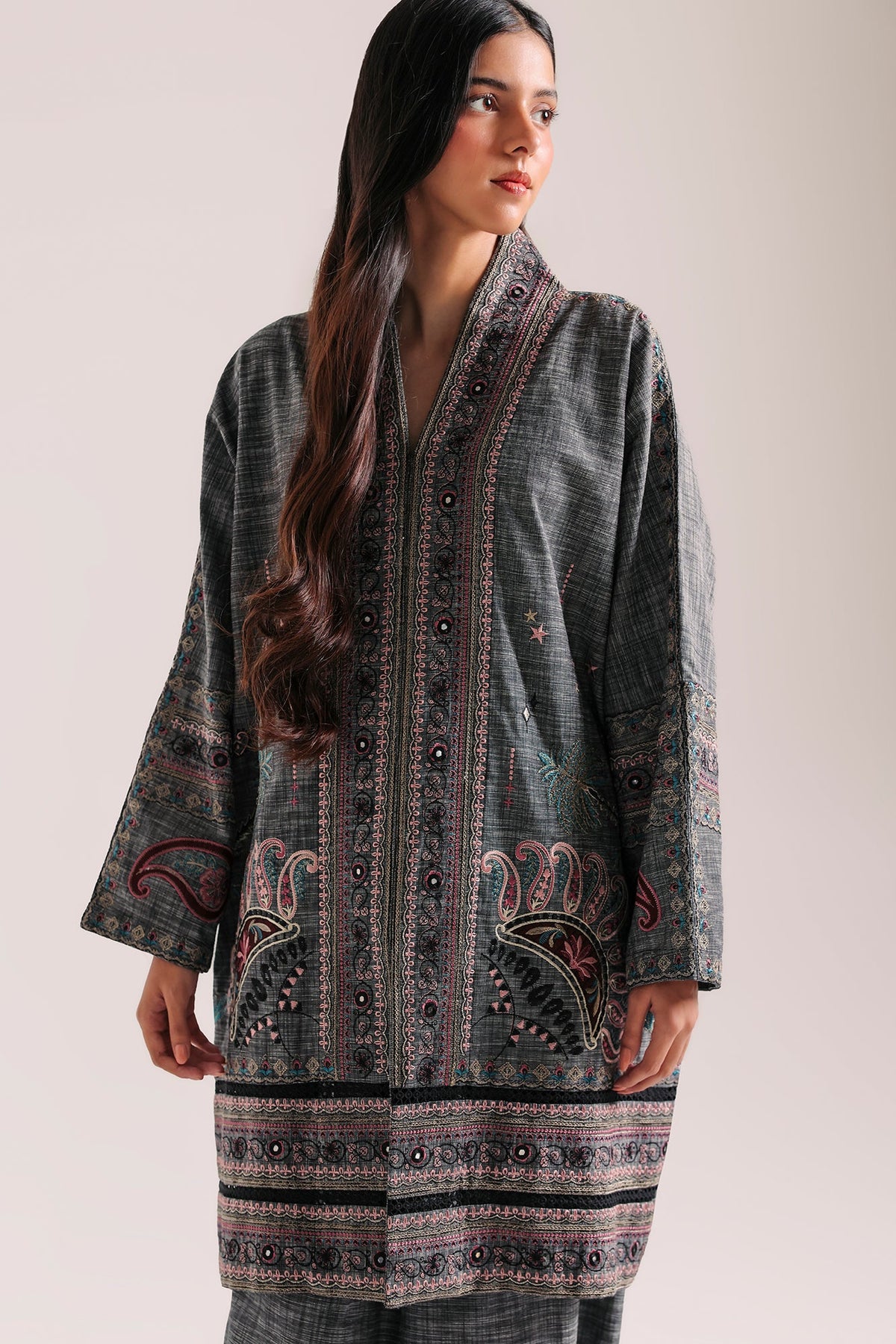 EMBROIDERED SUIT (E4803-103-902)