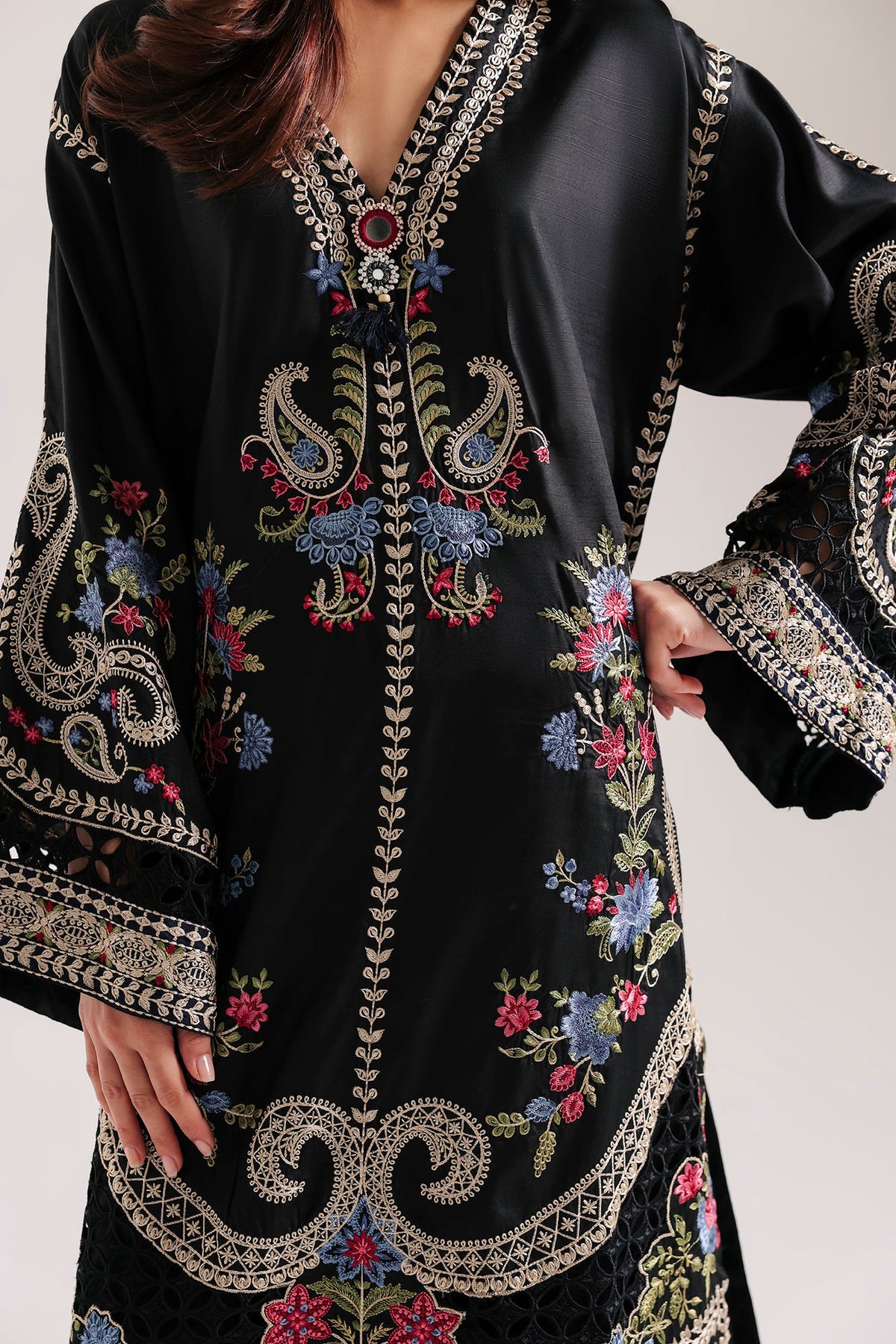 EMBROIDERED SUIT (E4805-103-902)