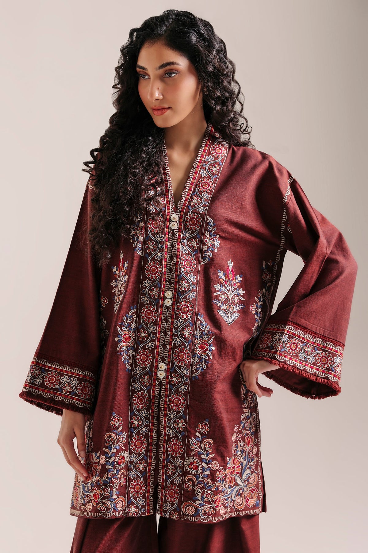 EMBROIDERED SUIT (E4807-103-301)