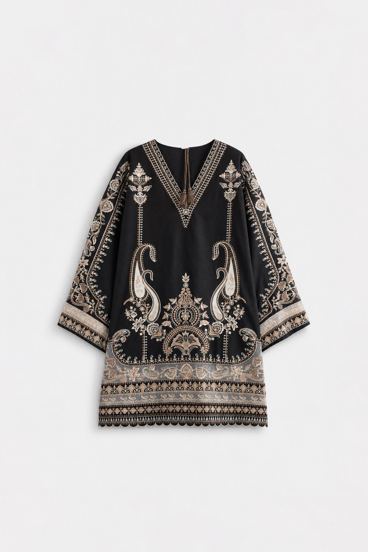 EMBROIDERED SUIT (E4812/103/901)