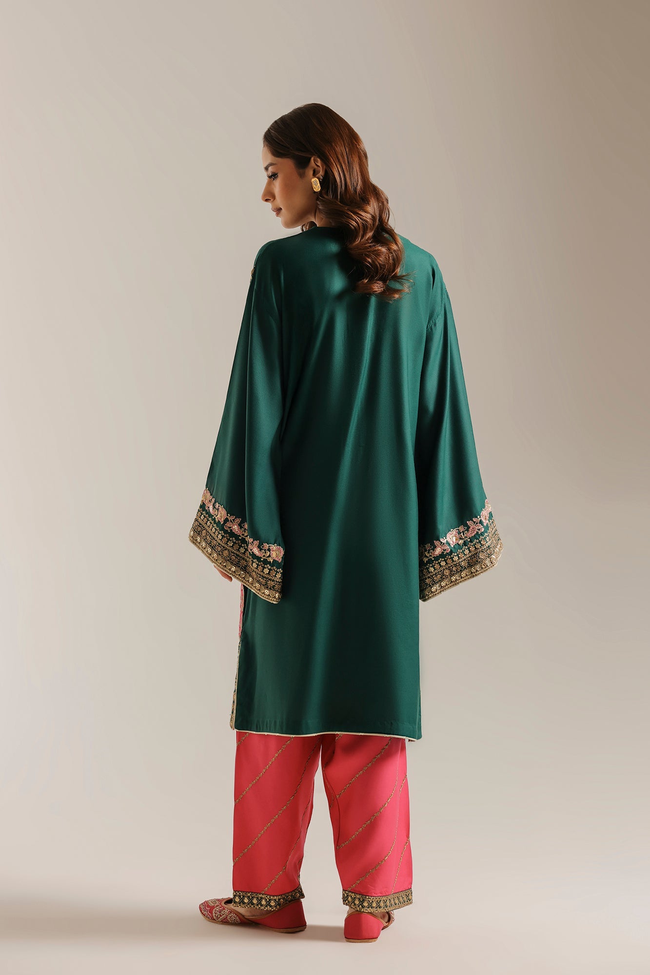EMBROIDERED SUIT (E4815-103-711)