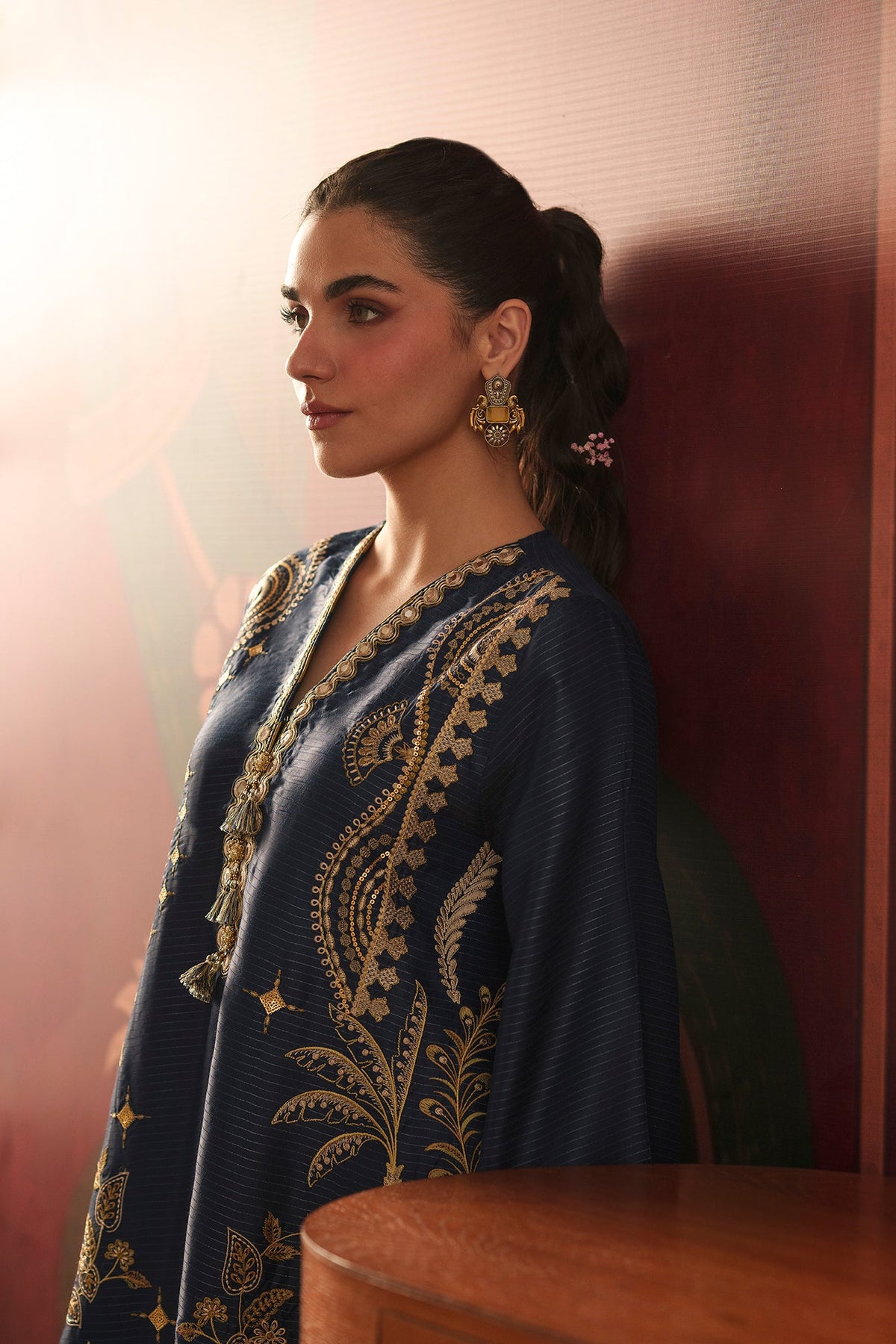 EMBROIDERED SUIT (E4818-103-618)