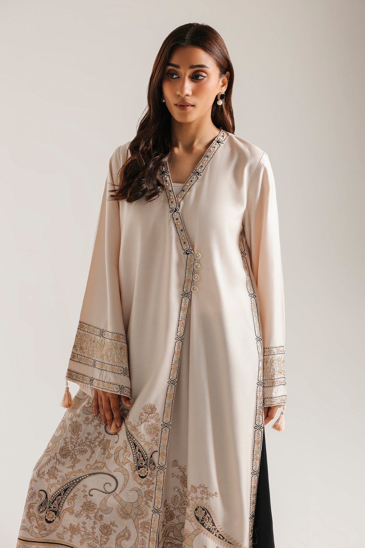 EMBROIDERED SUIT (E4823-103-003)