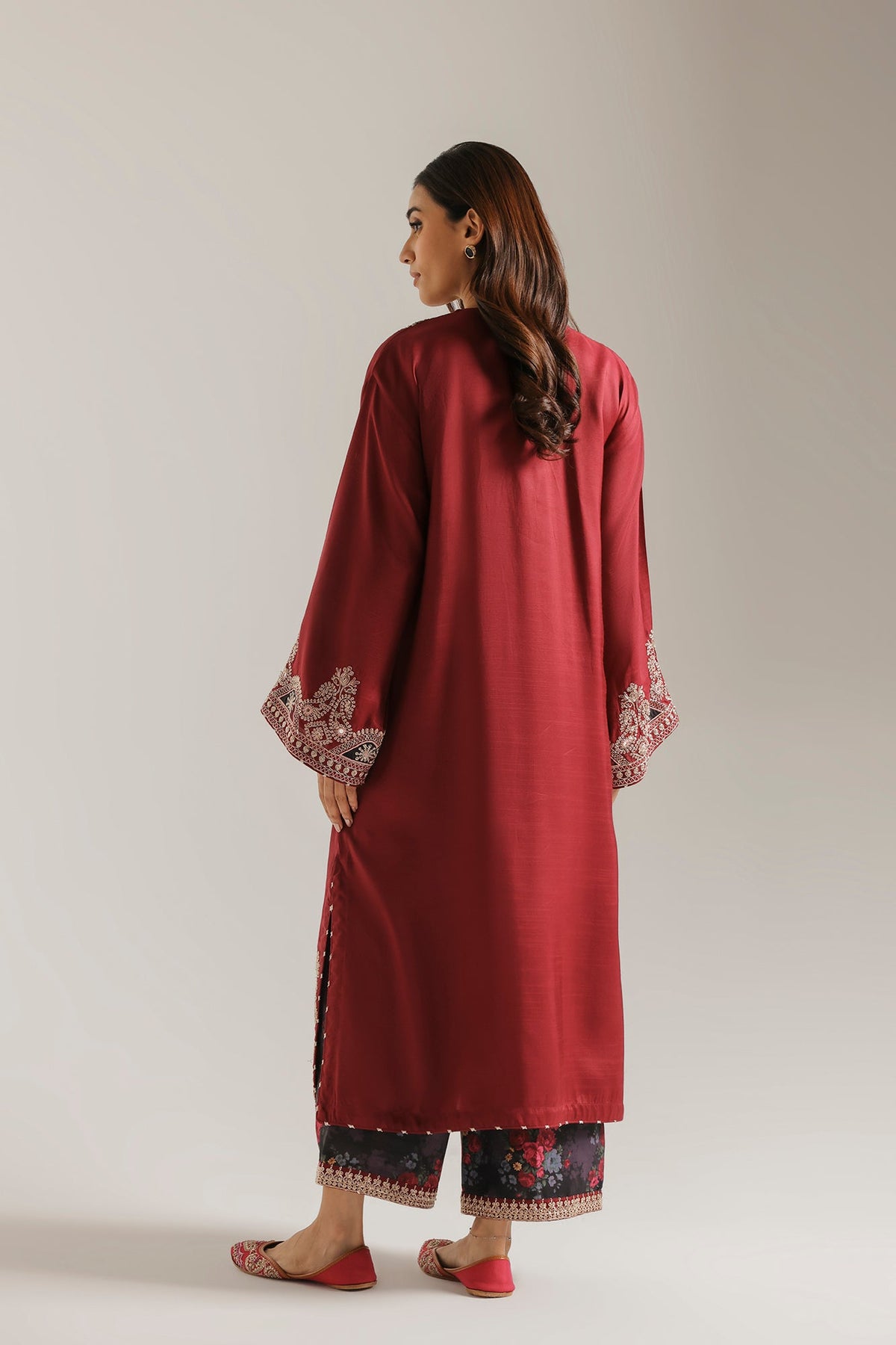 EMBROIDERED SUIT (E4831-103-519)