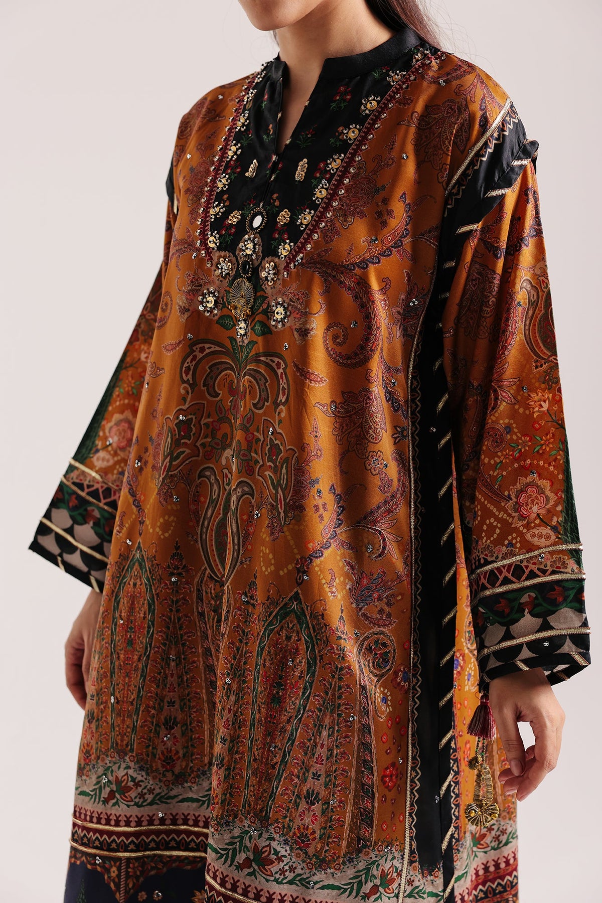 EMBROIDERED KAFTAN (E4850-103-218)