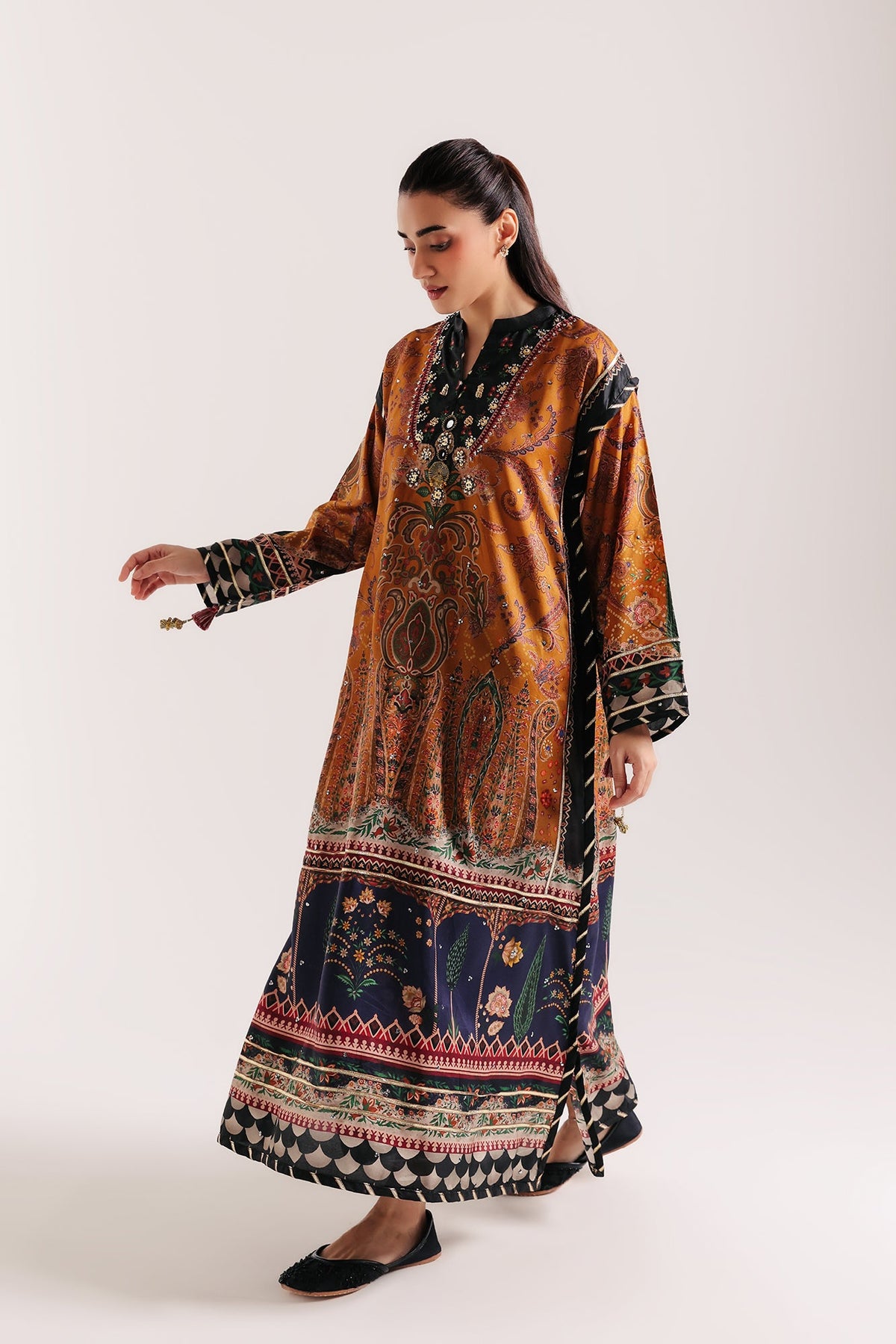 EMBROIDERED KAFTAN (E4850-103-218)