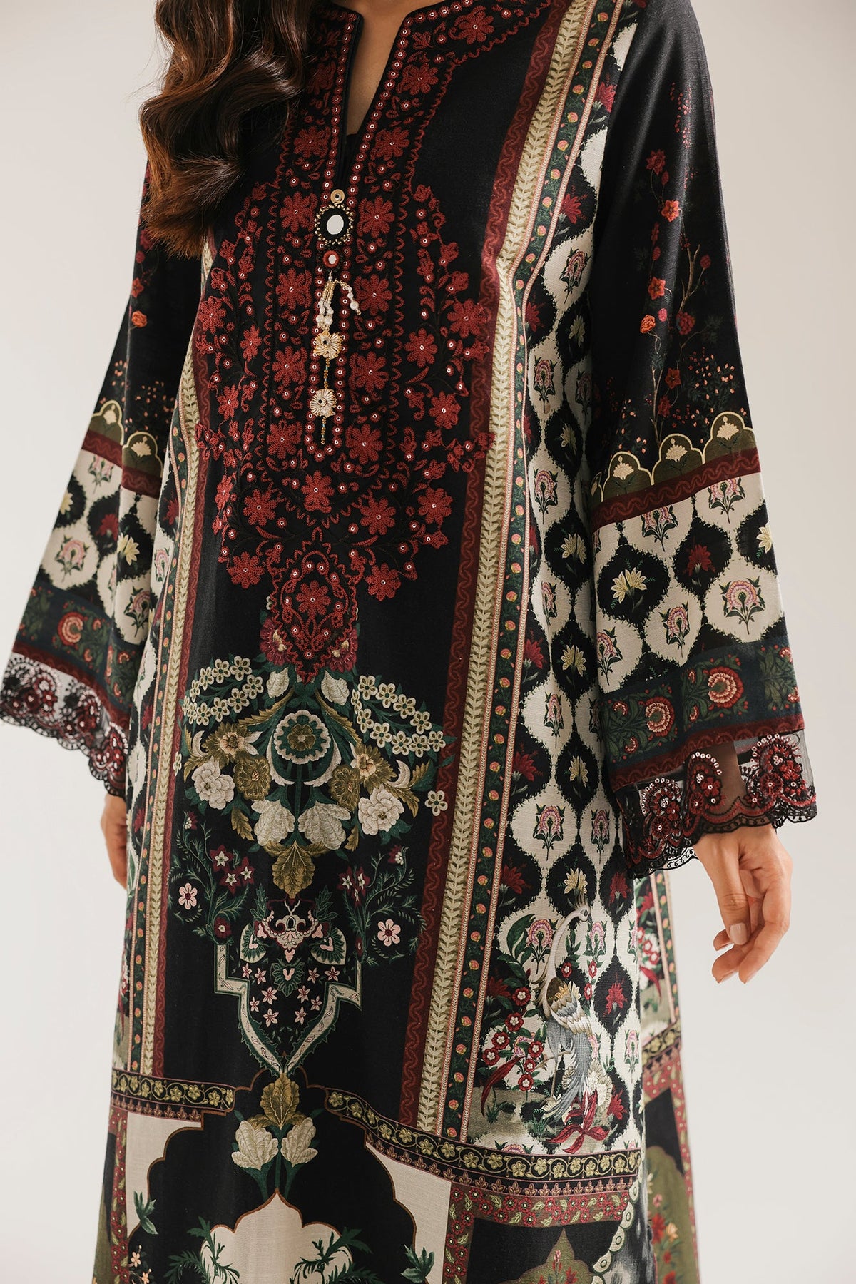 EMBROIDERED SUIT (E4872-103-901)
