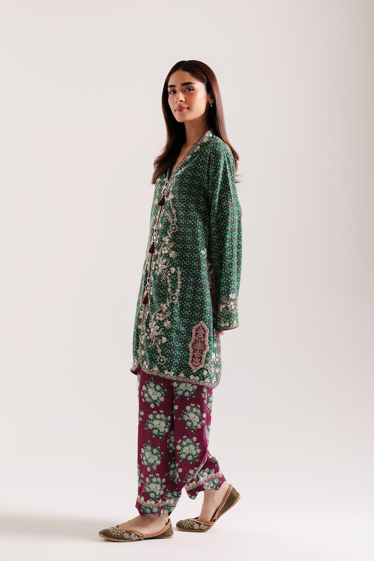 EMBROIDERED SUIT (E4891-103-702)
