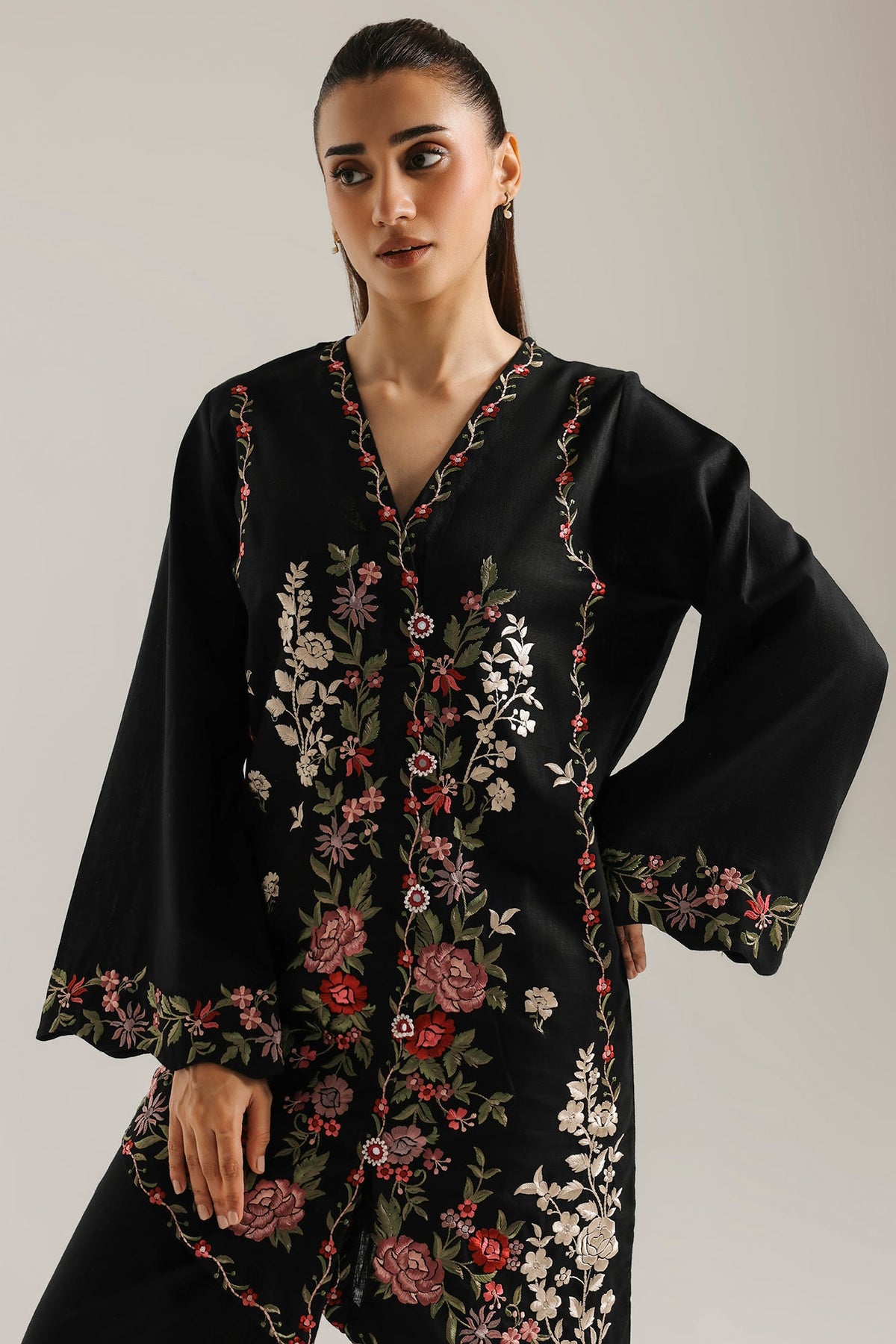 EMBROIDERED SUIT (E4893-103-902)