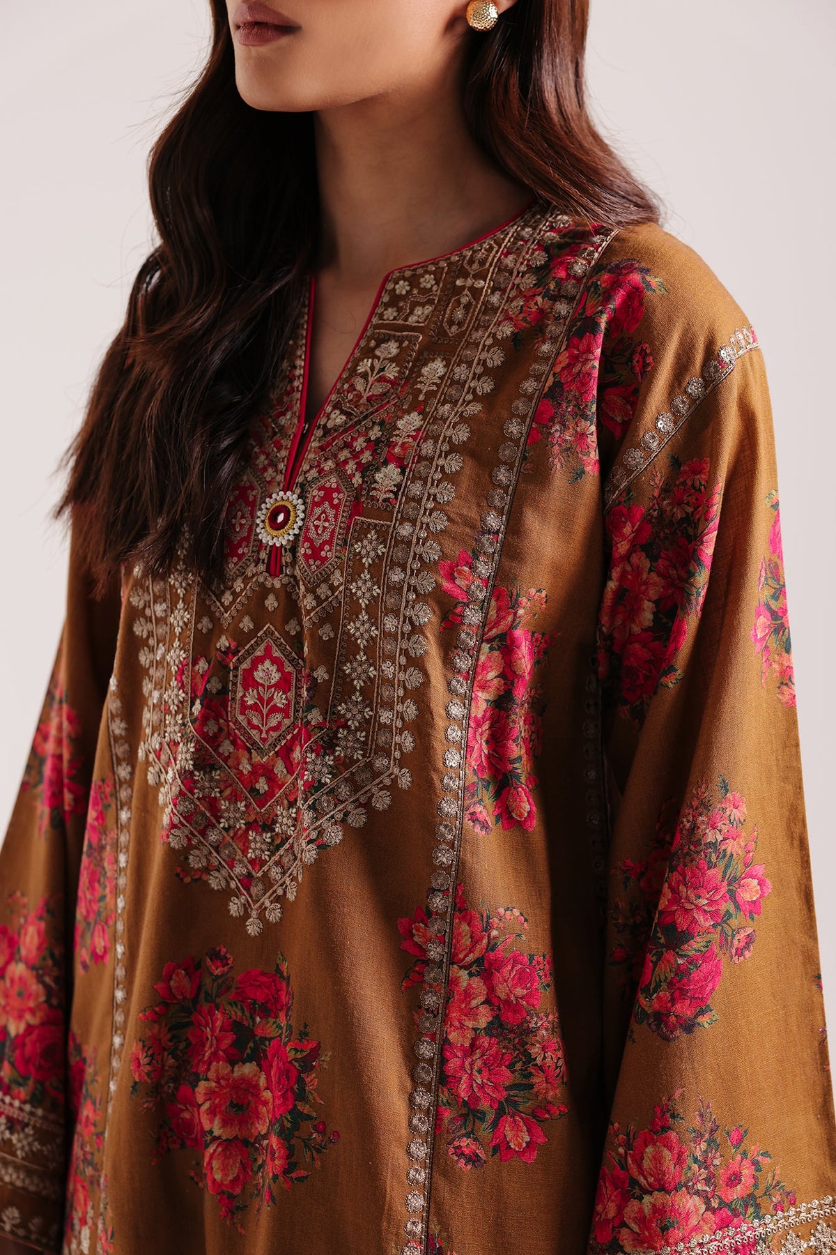 EMBROIDERED SUIT (E4894-103-121)