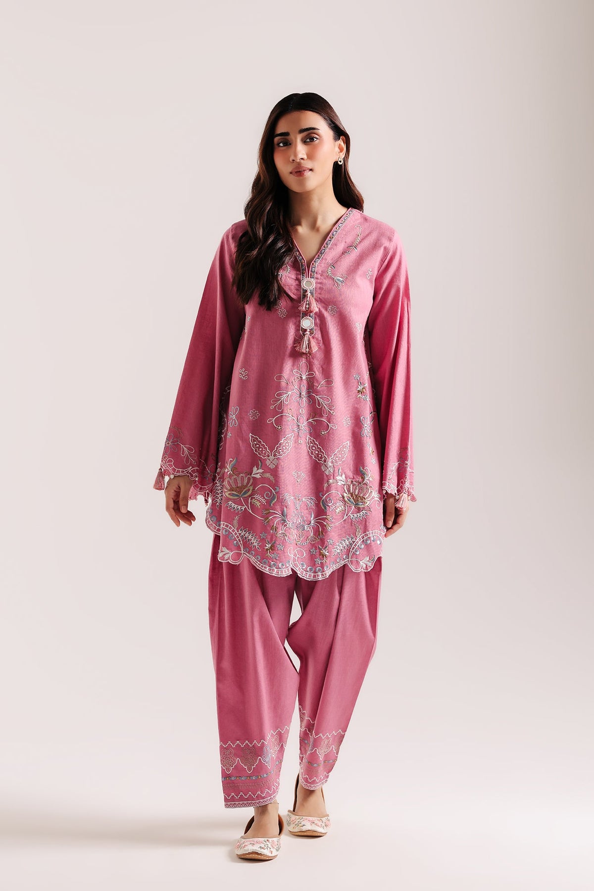 EMBROIDERED SUIT (E4898-103-423)