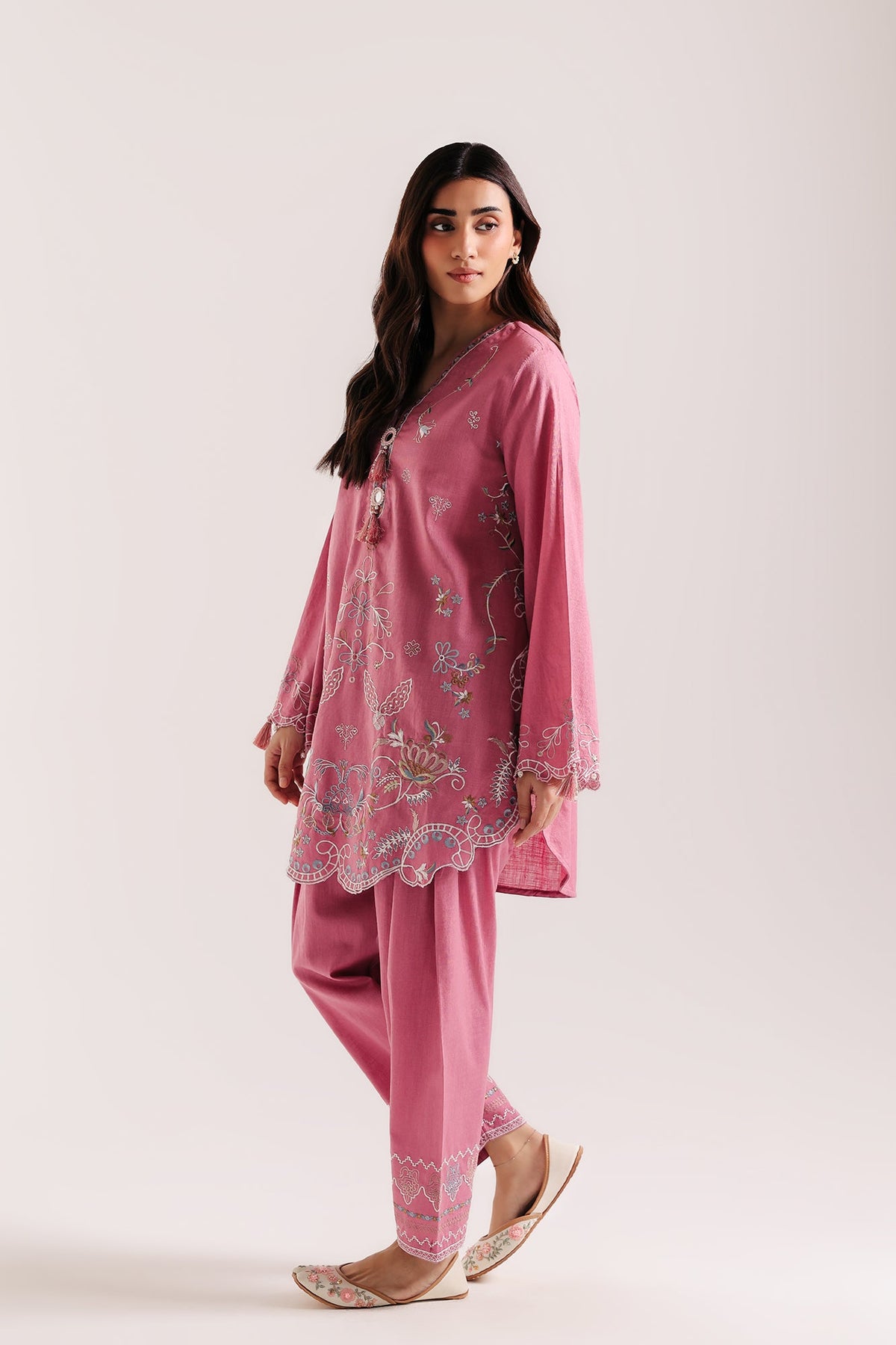 EMBROIDERED SUIT (E4898-103-423)