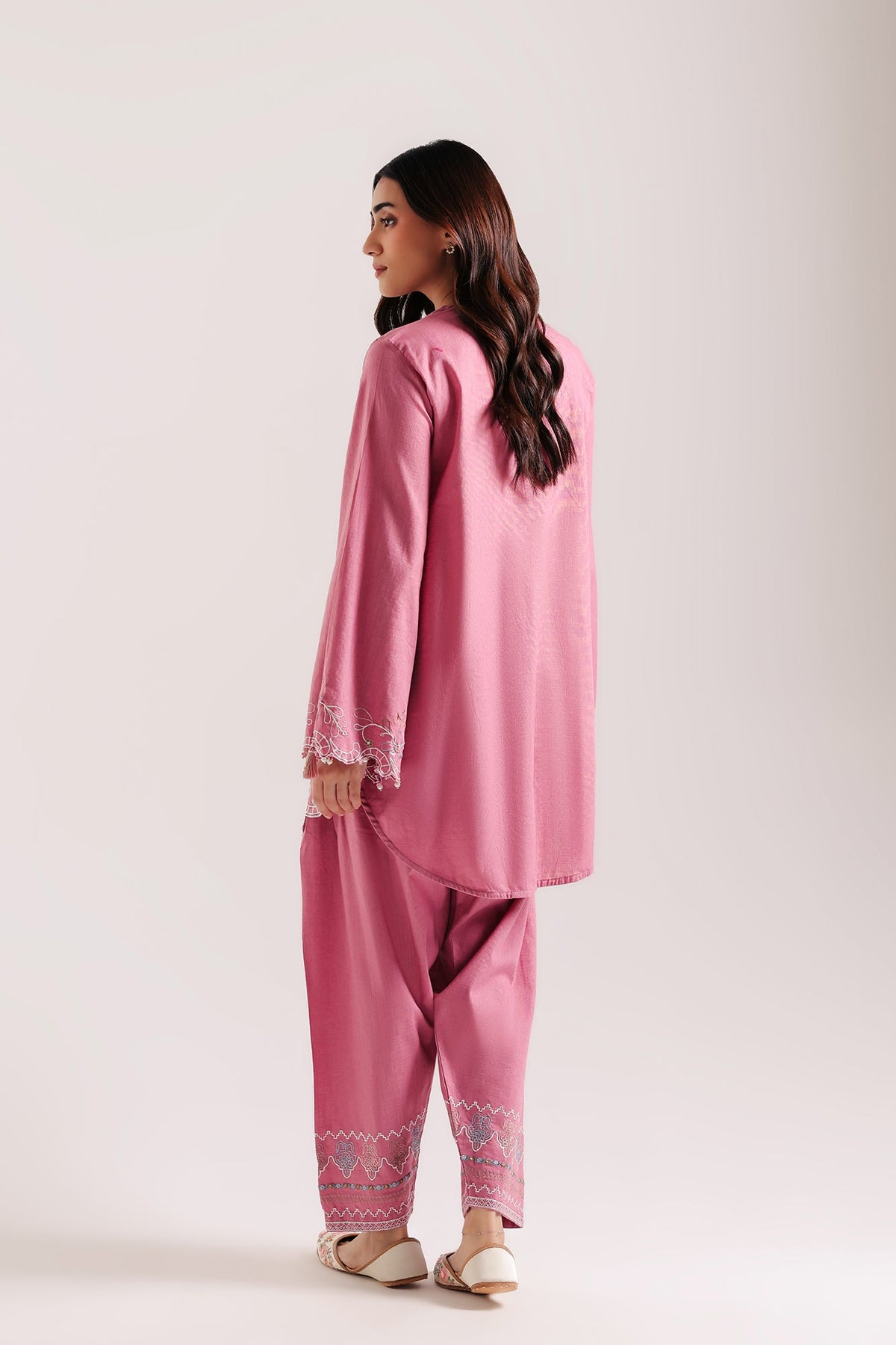 EMBROIDERED SUIT (E4898-103-423)