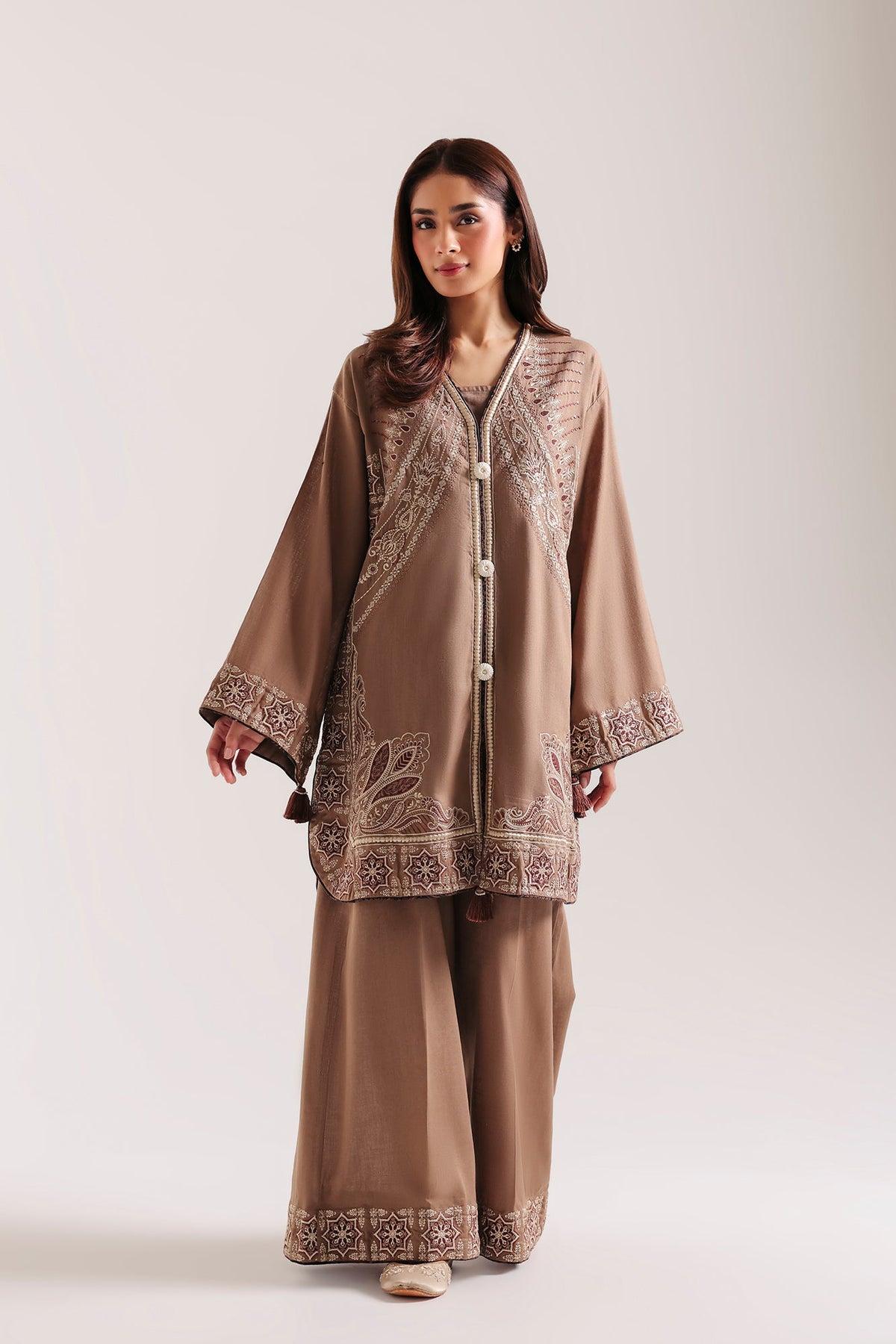 EMBROIDERED SUIT (E4902-103-806)